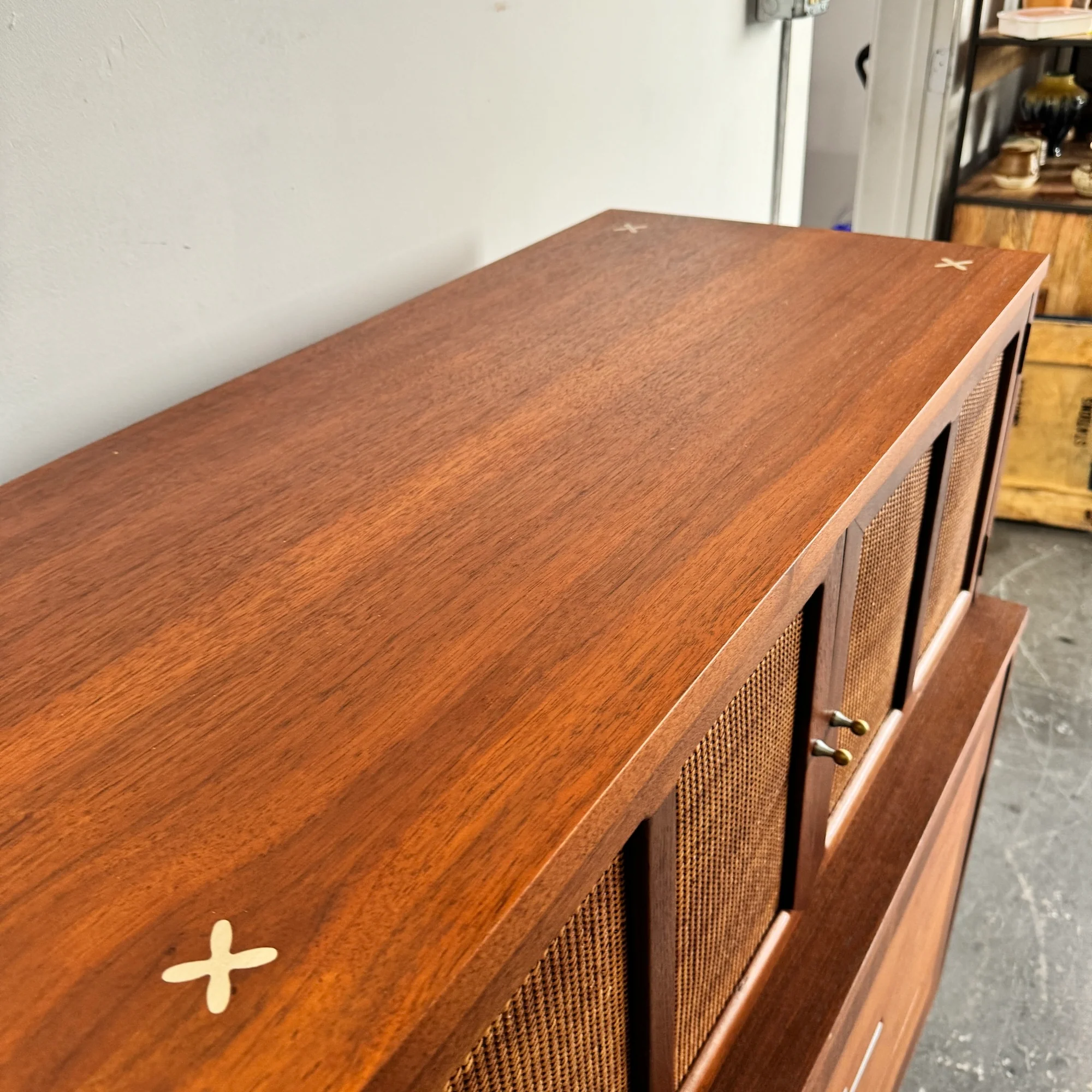 1970s Vintage Mid Century Modern Dresser by American Martinsville Drawers - Image 4