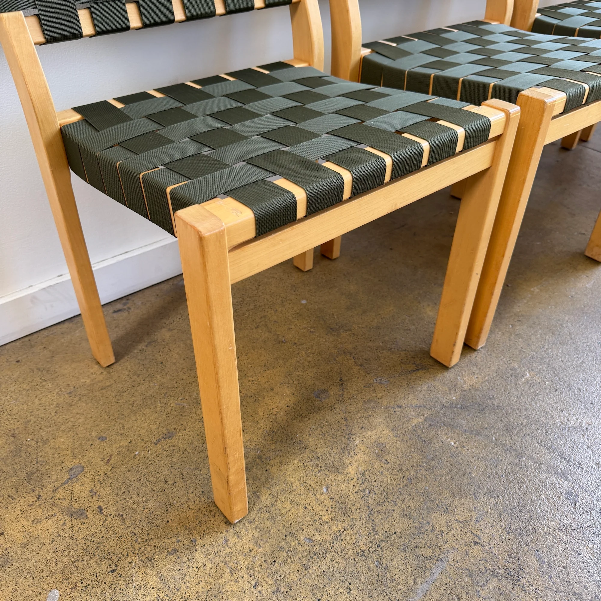 Alvar Alto set of 4 Model 611 Stacking Dining Chairs (New Webbing) - Image 6
