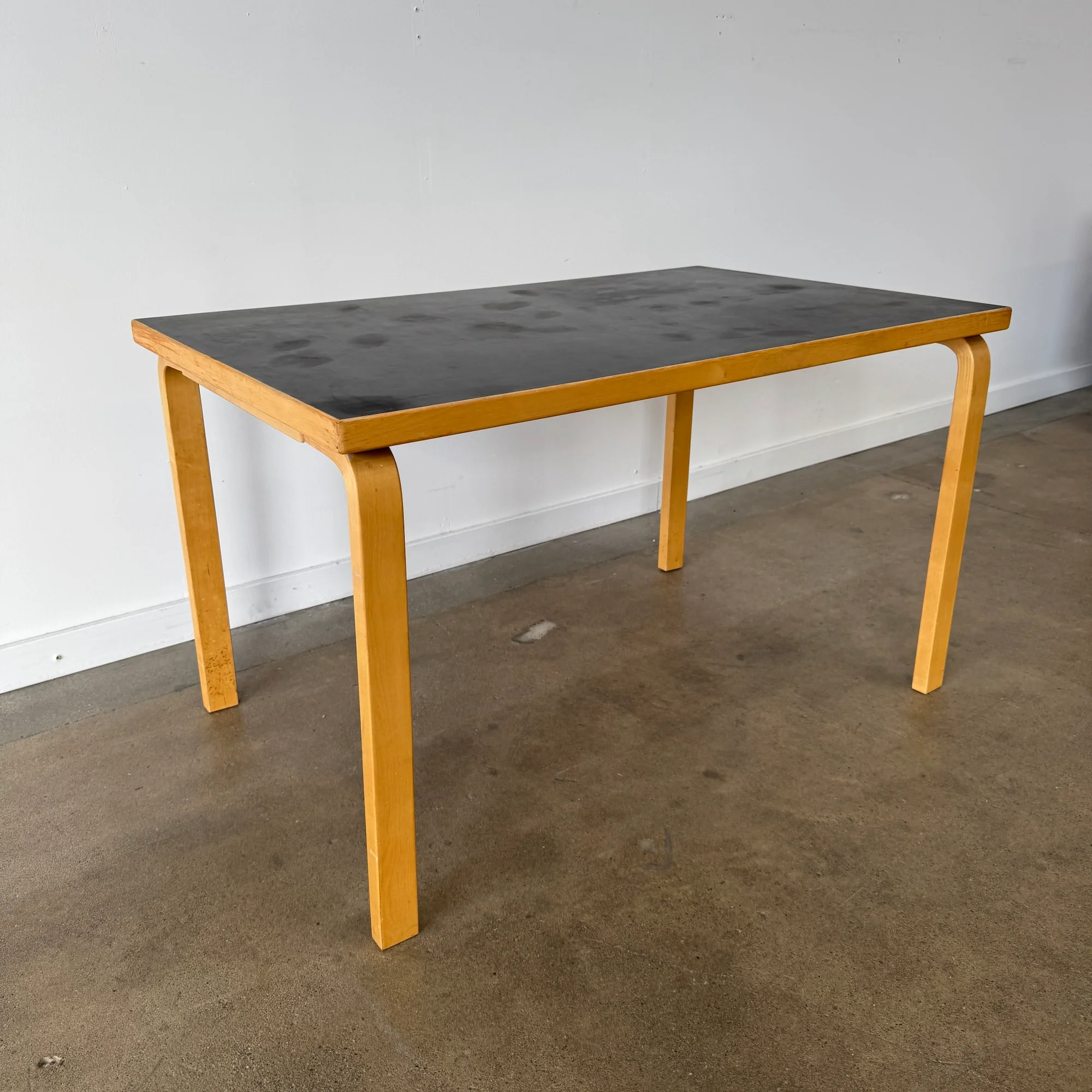 Authentic! Artek Alvar Aalto Table "Model 81B"