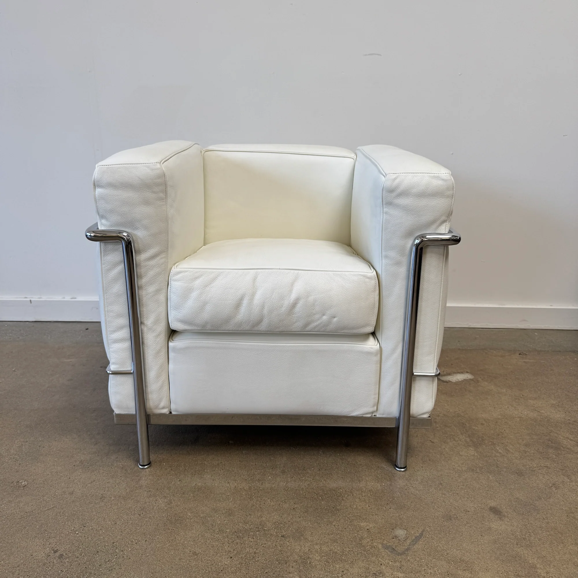 Authentic! Cassina LC2 Petit Modele Armchair