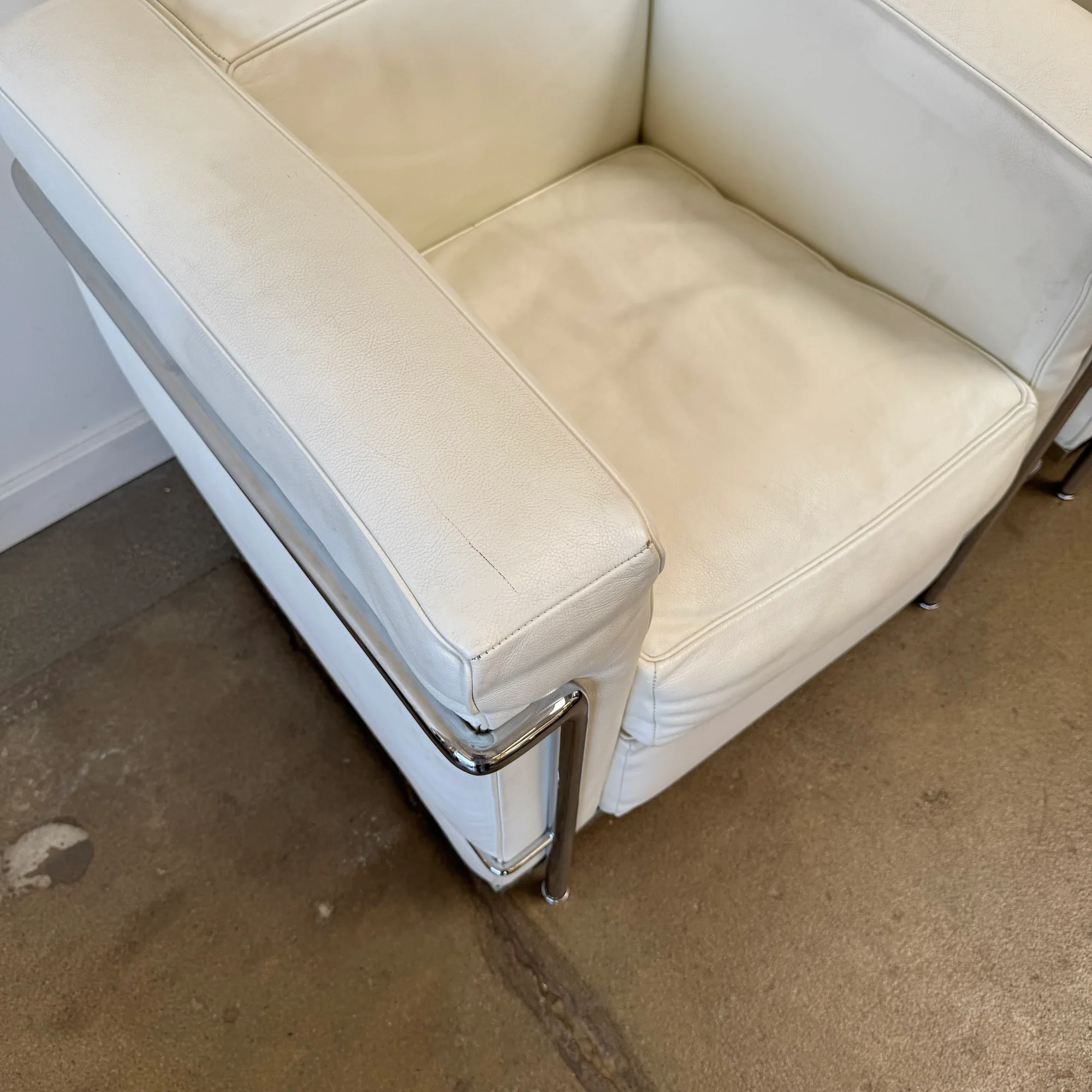 Authentic! Cassina LC2 Petit Modele Armchair - Image 3