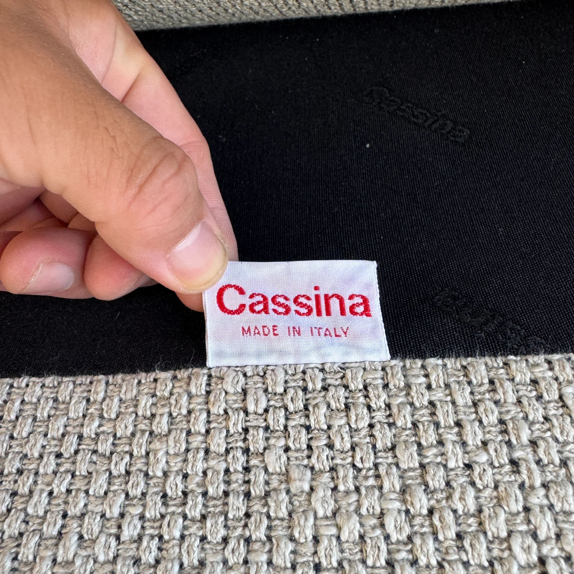 Authentic! Cassina Maralunga Three-Seater Sofa by Vico Magistretti - Image 11