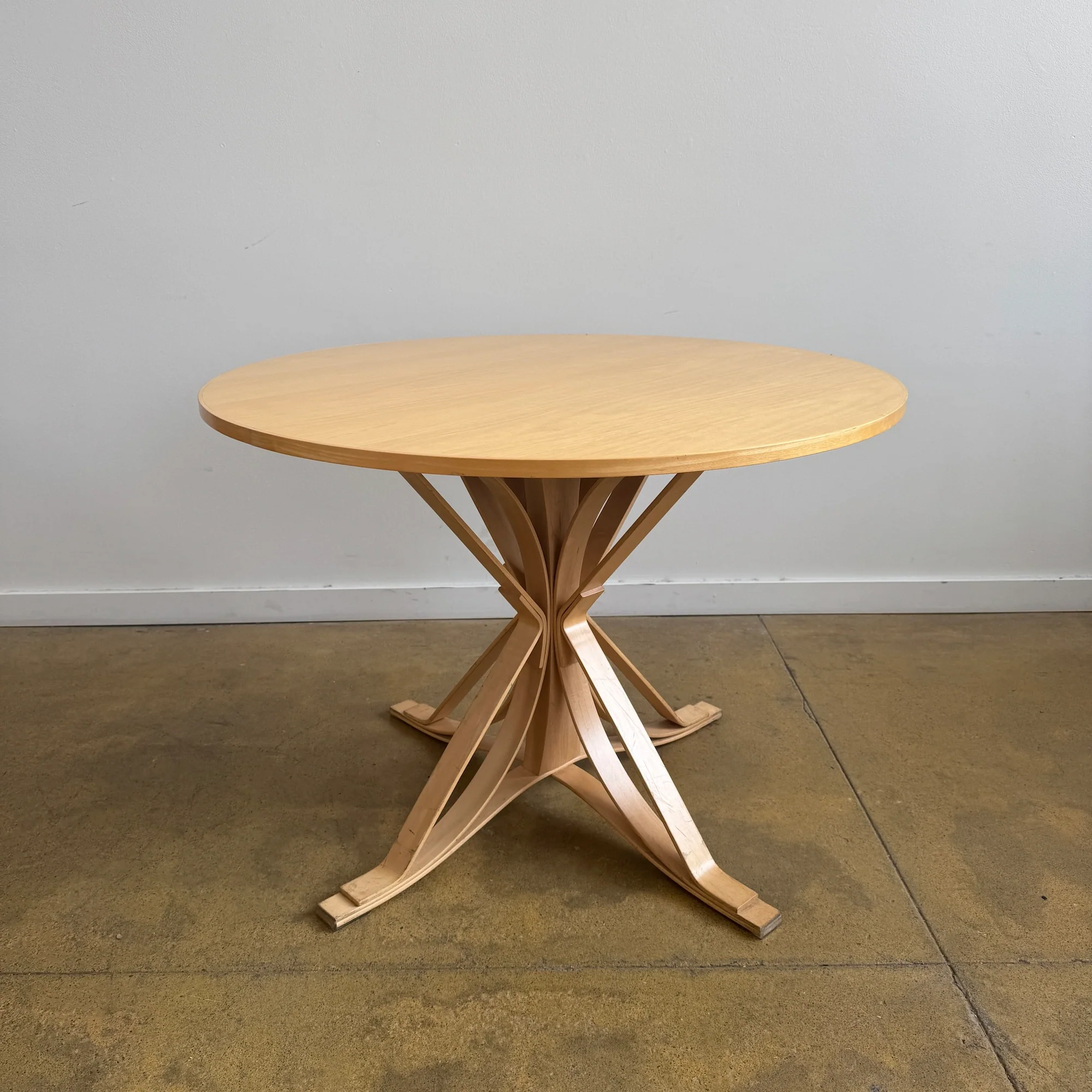 Authentic! Gehry face off table by Frank Gehry for Knoll