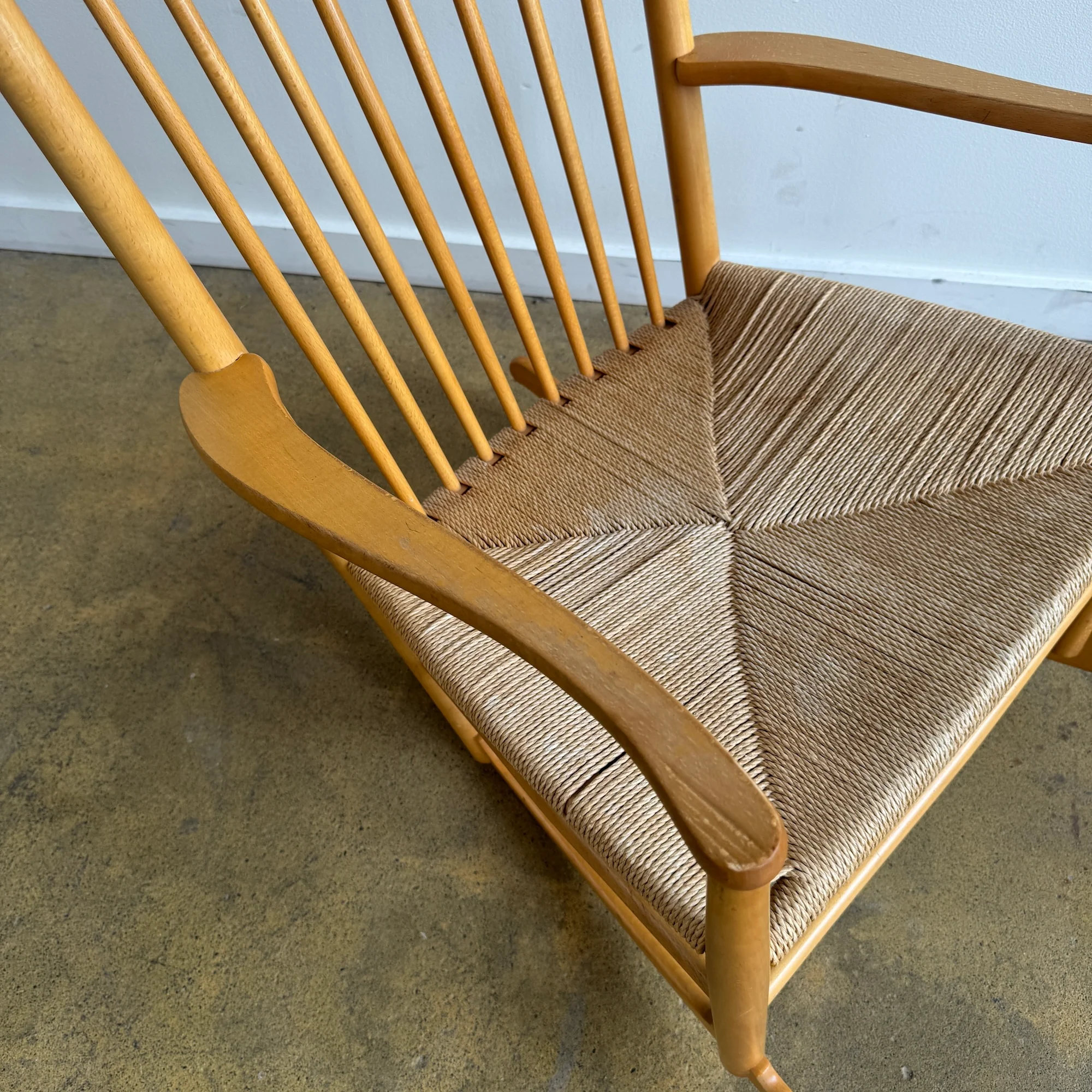 Authentic! Hans WEGNER J16 Rocking Chair by FDB - Image 6