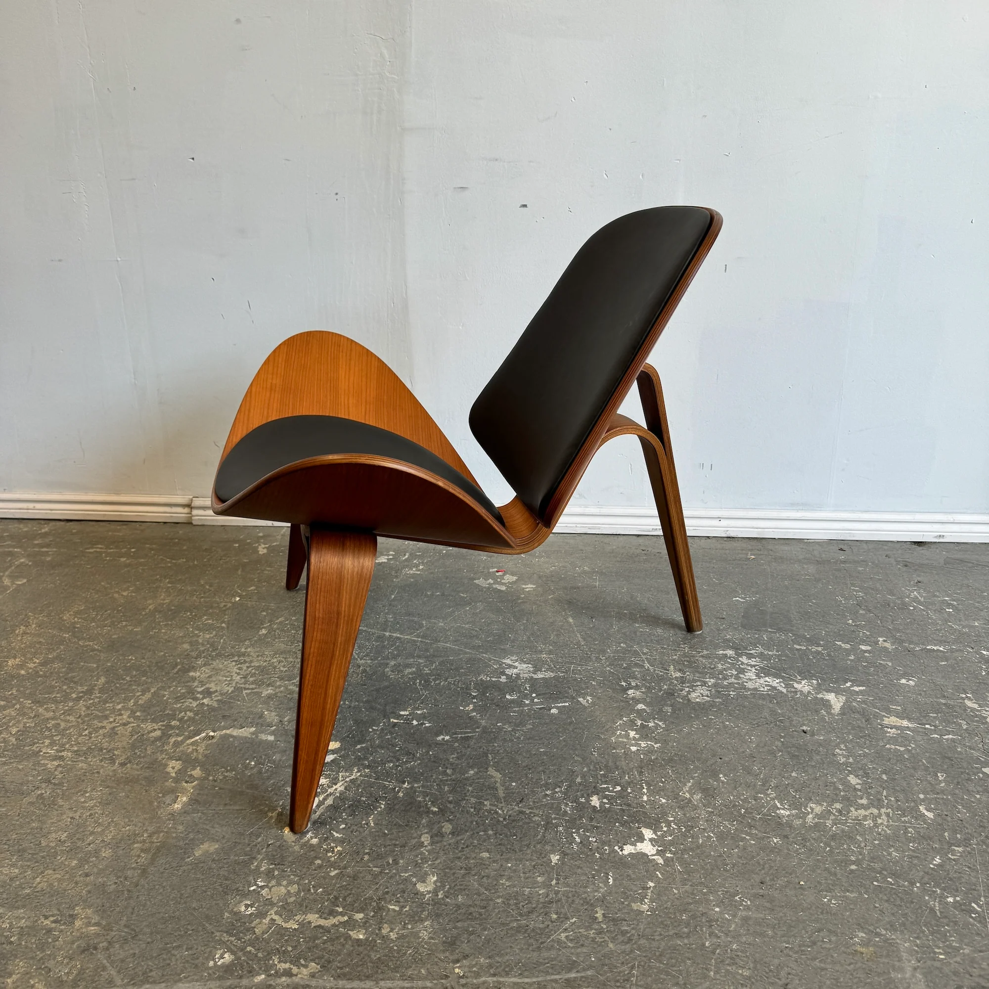 Authentic! Hans Wegner Shell Chair by Carl Hansen & Søn - Image 3