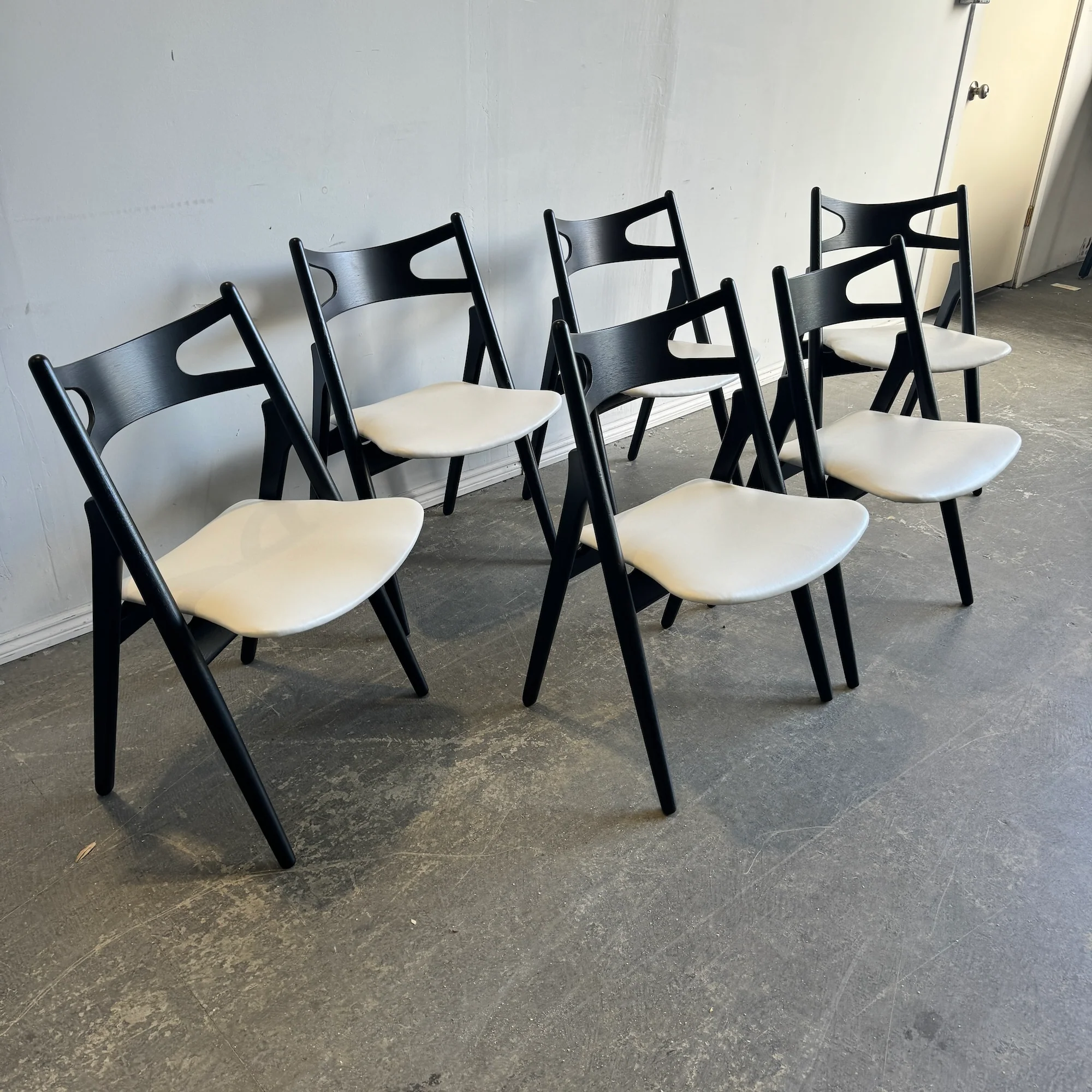 Authentic! Hans Wegner Vintage Set of 6 CH29P Sawbuck Dining Chairs by Carl Hansen - Image 3