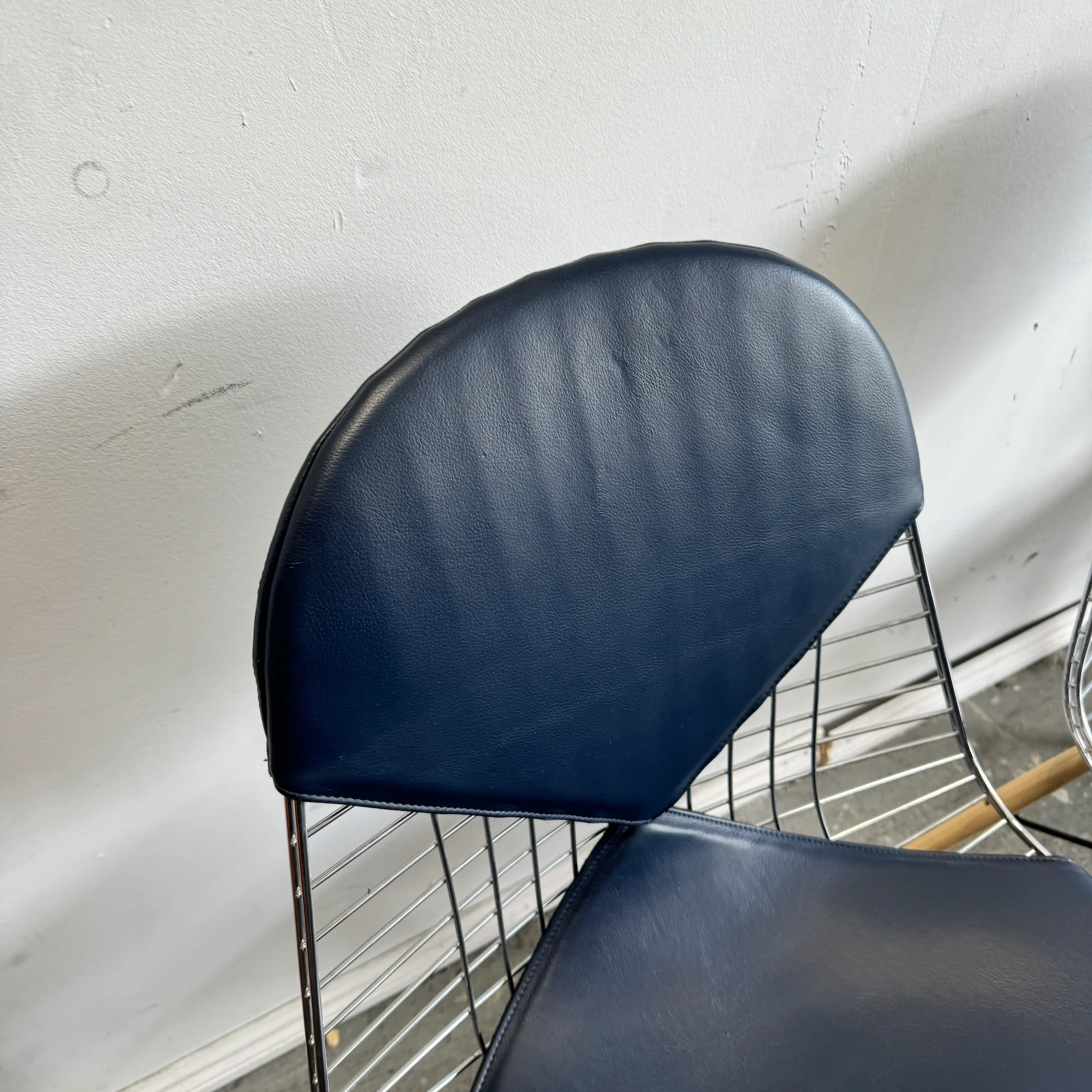 Authentic! Herman Miller Eames Bikini Wire chair (Set of 4) - Image 4