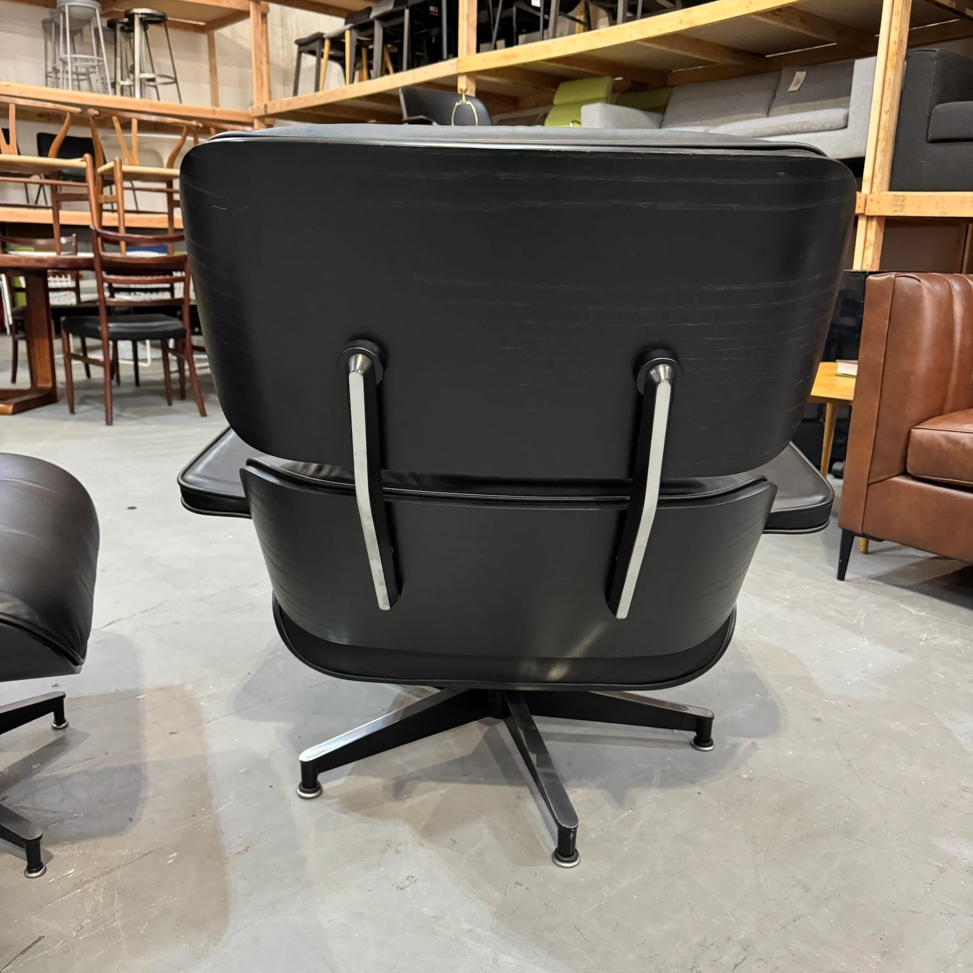 Authentic! Herman Miller Eames Lounge chair and Ottoman "Tall" - Image 3