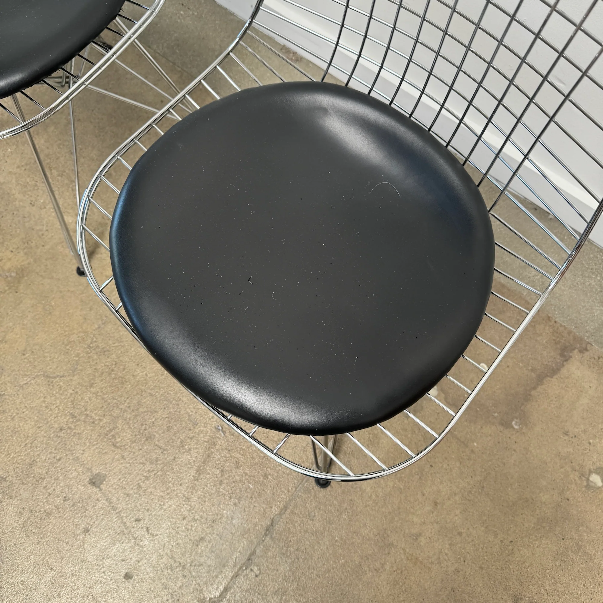 Authentic! Herman Miller Eames set of 4 Wire Dining Chairs - Image 5