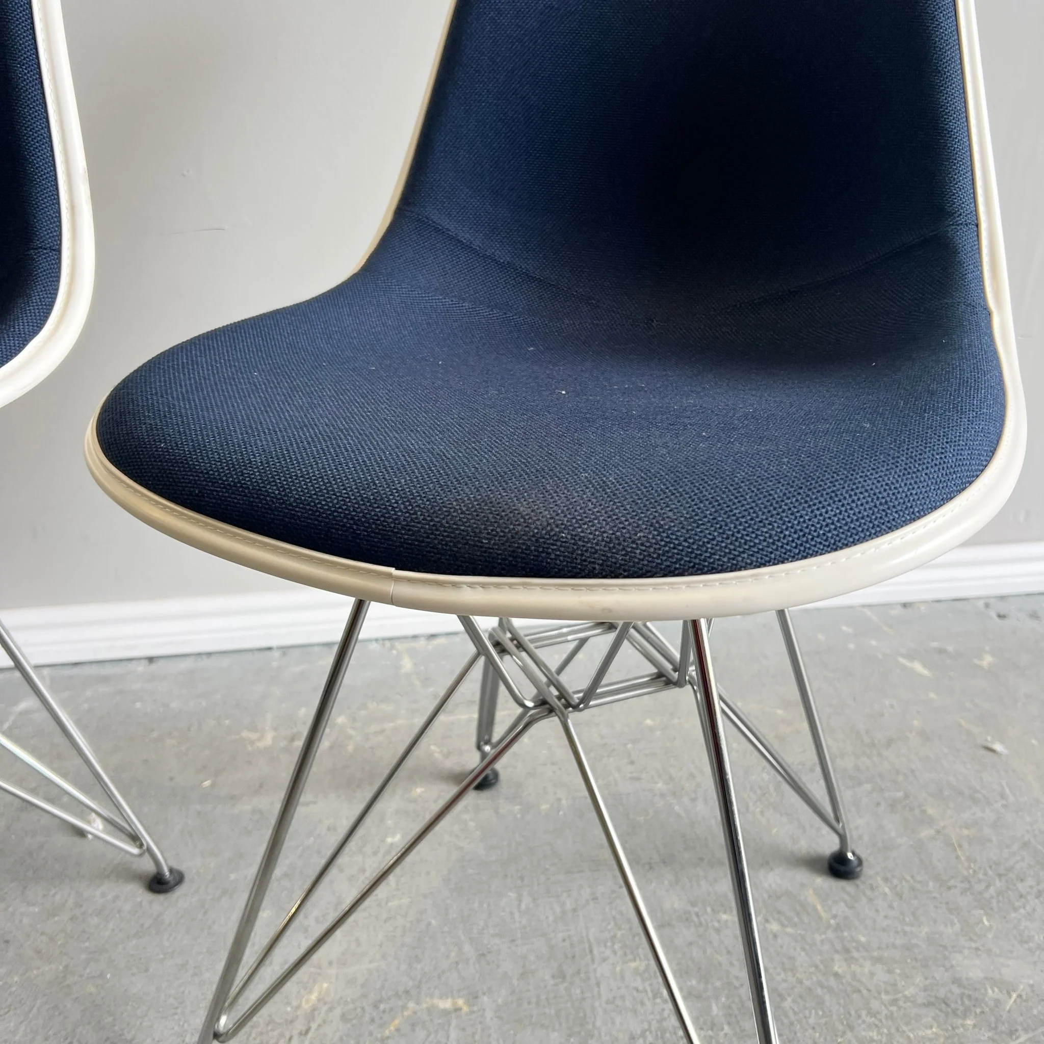 Authentic Herman Miller Eames Upholstered Molded Plastic Side Chair (Retail $1600+) - Image 3