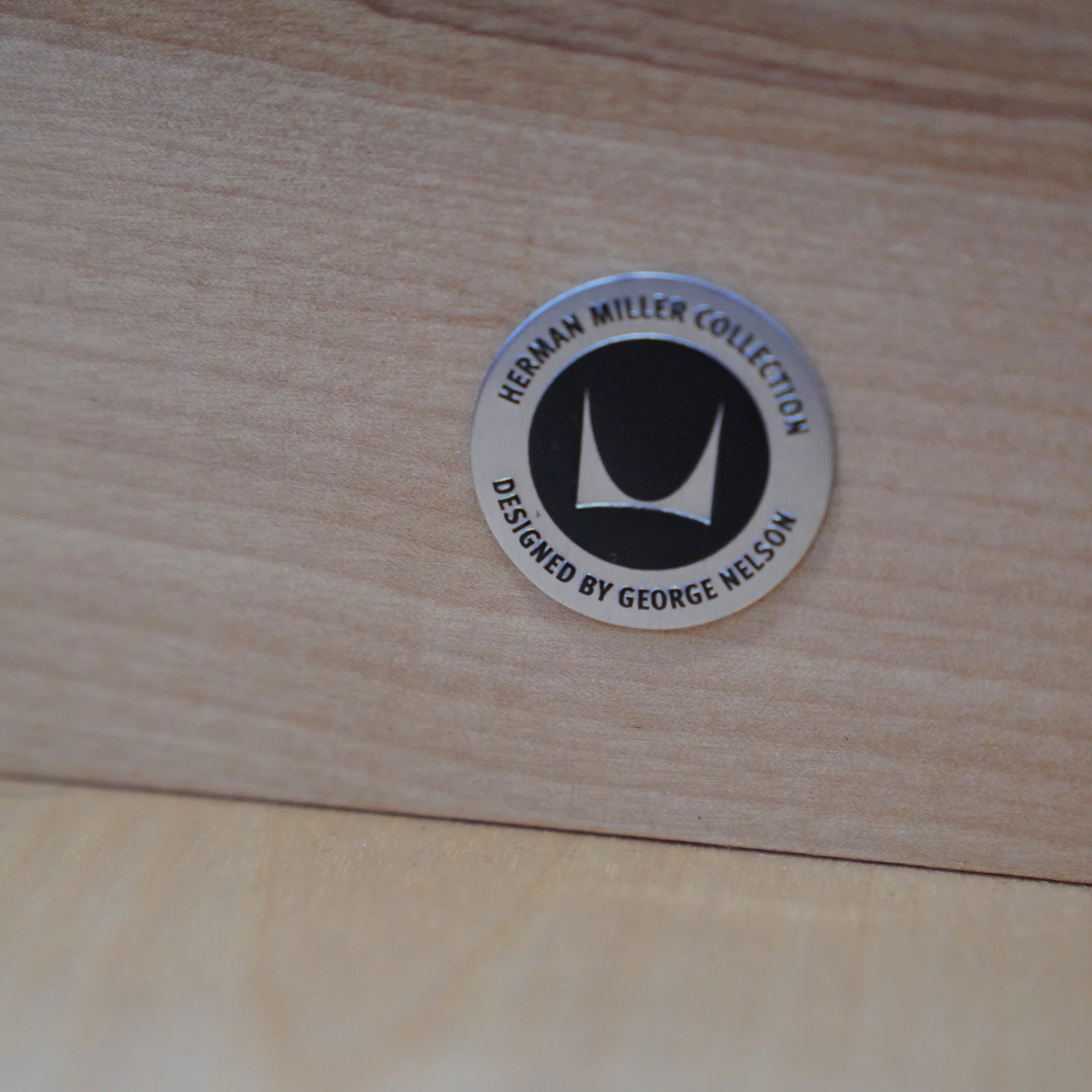 Authentic! Herman Miller George Nelson 8 drawer dresser - Image 5