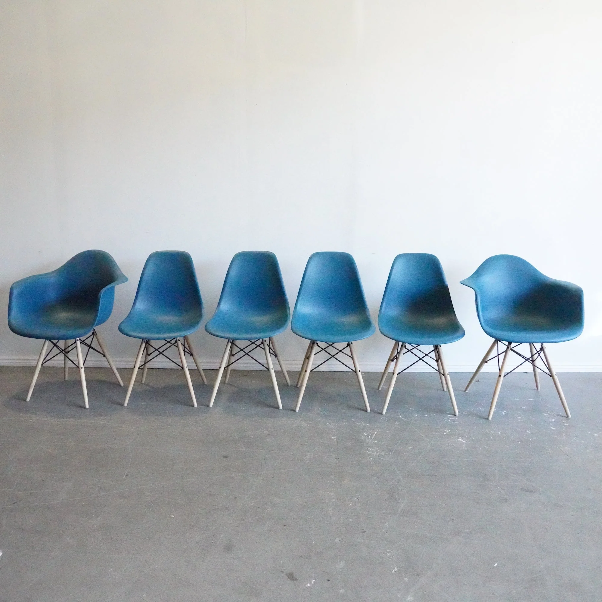 Authentic Herman Miller Set of 8 Eames Molded Plastic Side Chair