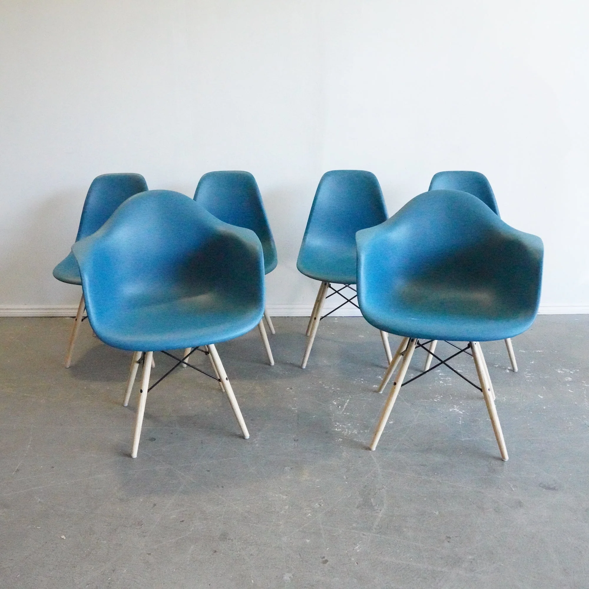 Authentic Herman Miller Set of 8 Eames Molded Plastic Side Chair - Image 2