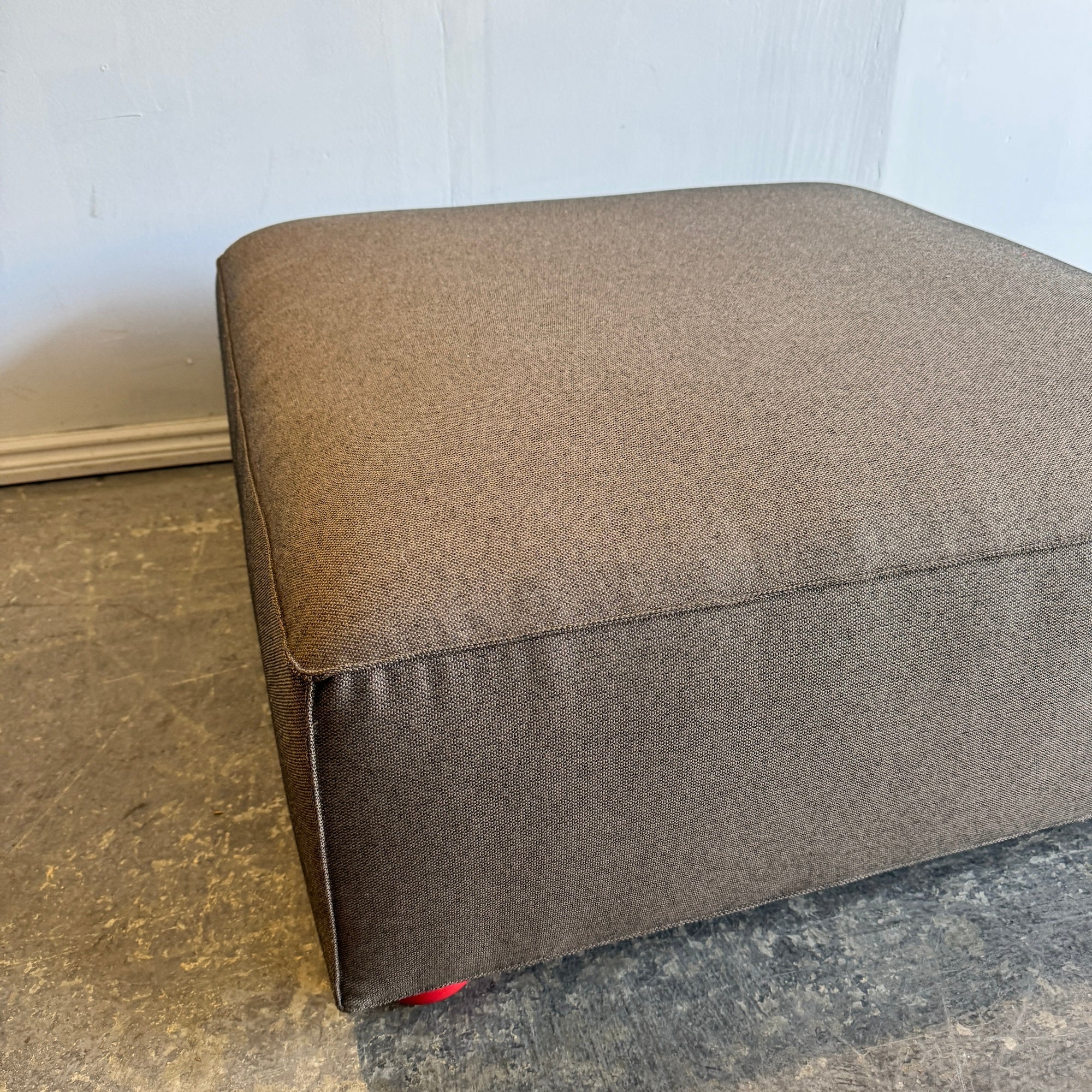 Authentic! Knoll Barber Osgerby ottoman - Image 3