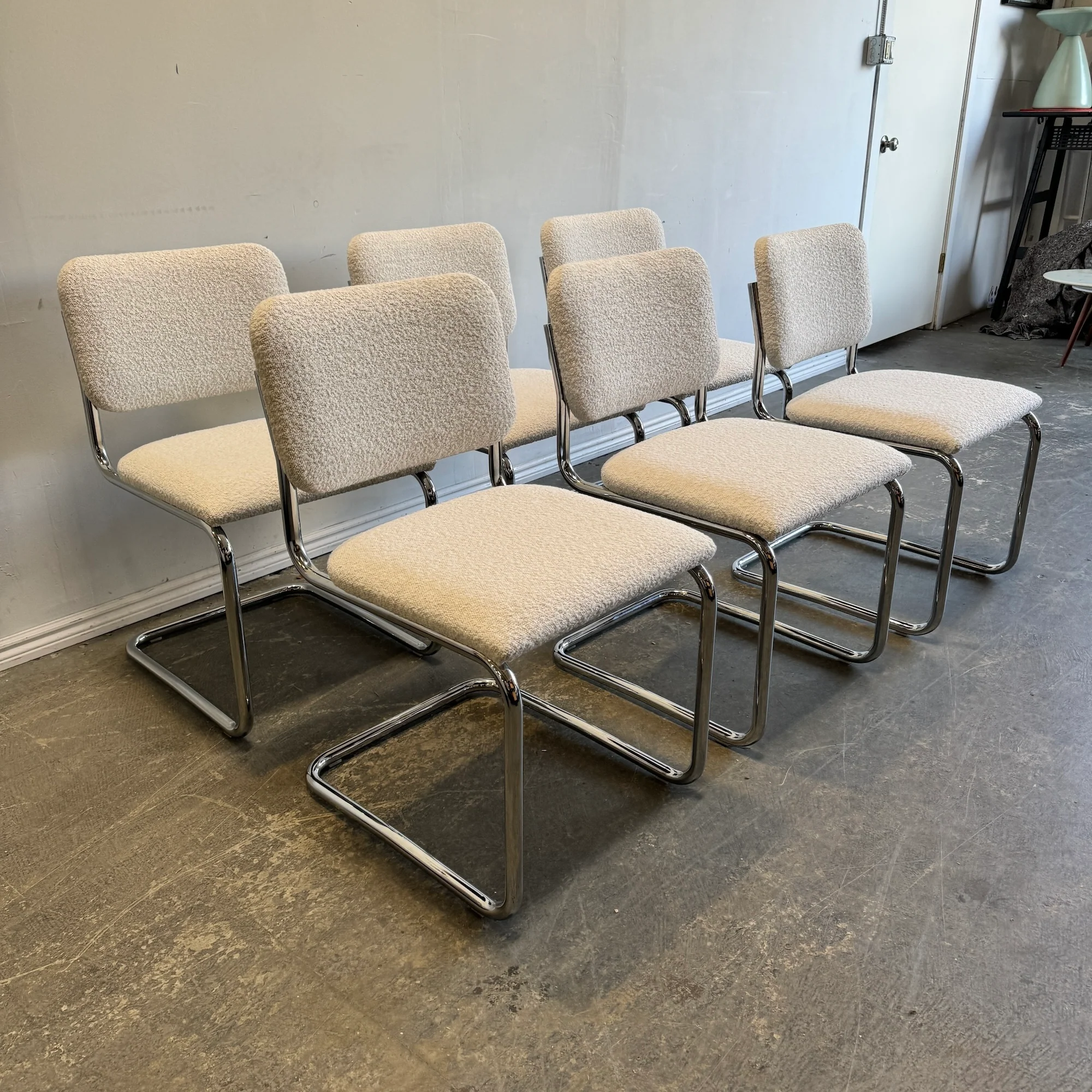 Brand New! Knoll Cesca set of 6 boucle dining chairs - Image 4