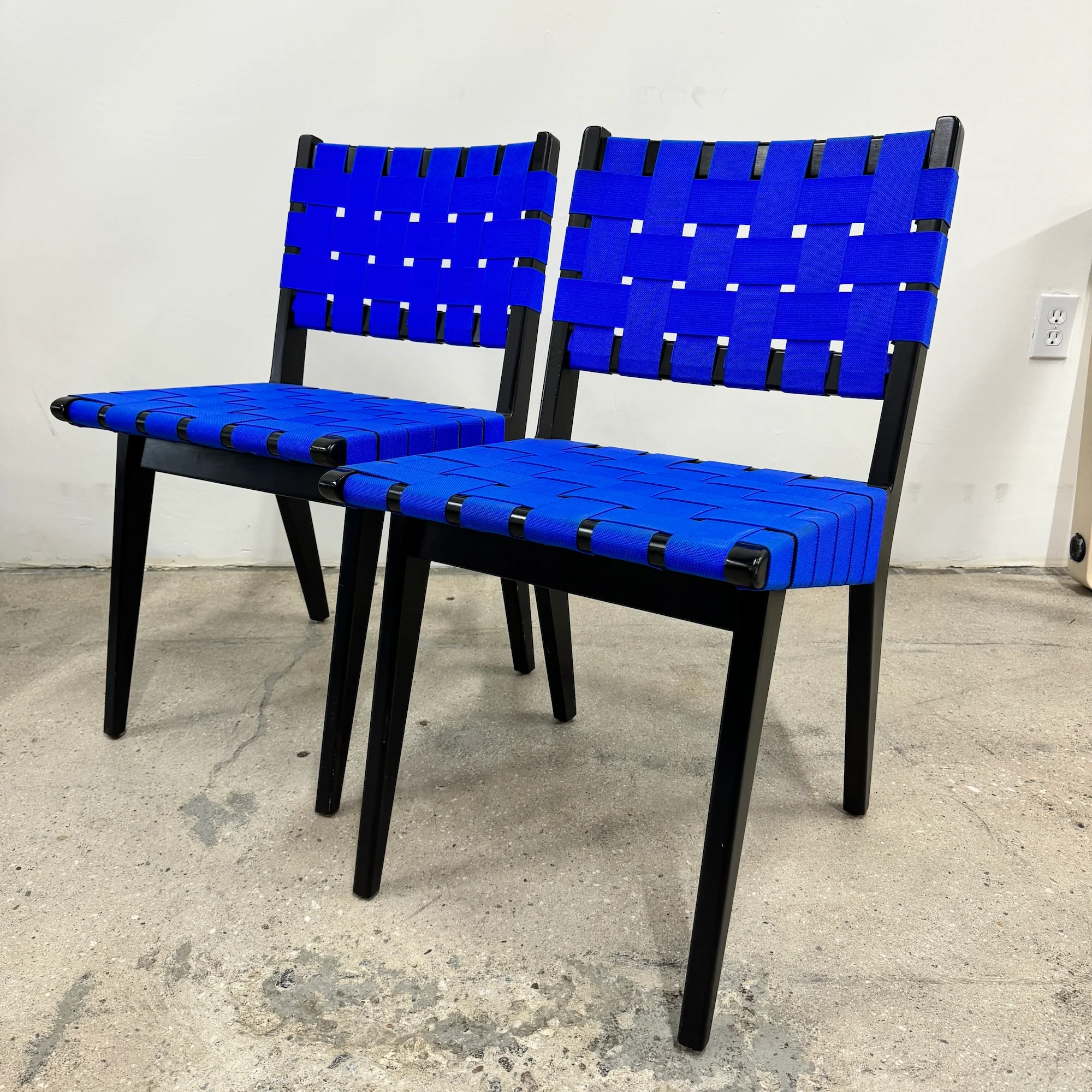 Authentic! Knoll Jens Risom iconic pair of dining chairs - Image 2