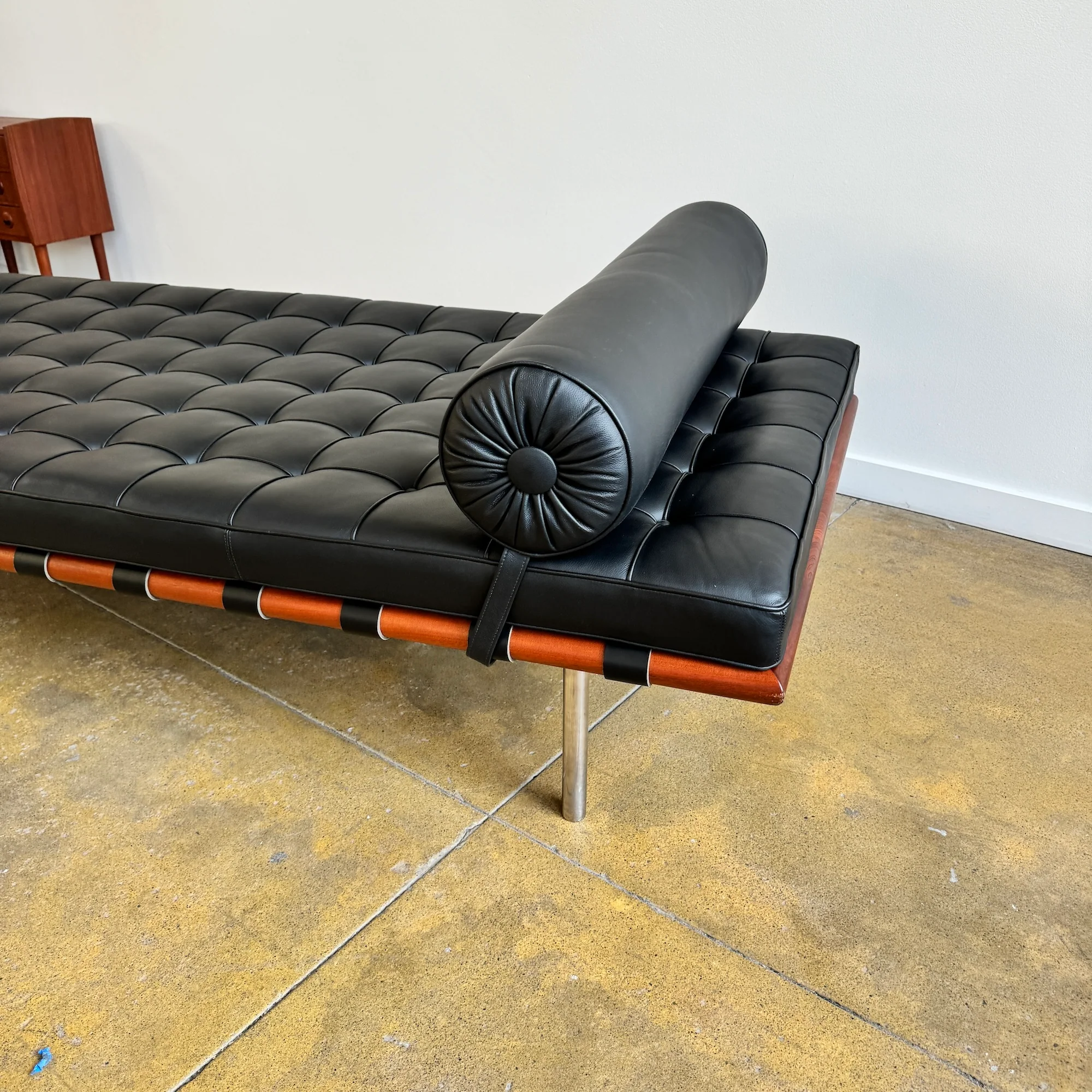 Authentic! Knoll Mies Van Der Rohe Barcelona Daybed - Image 6