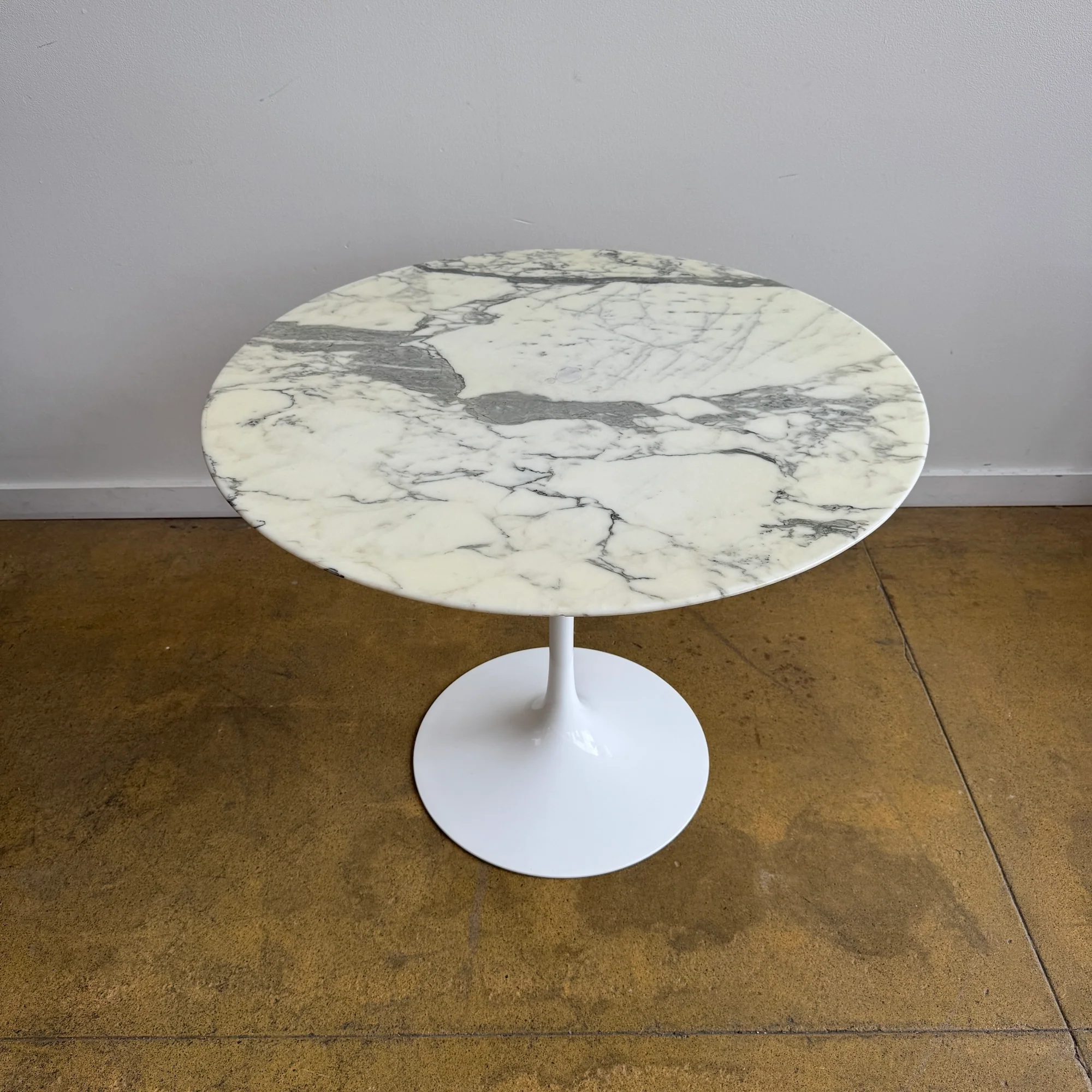 Authentic! Knoll Saarinen 36" Round Marble Dining Table - Image 2