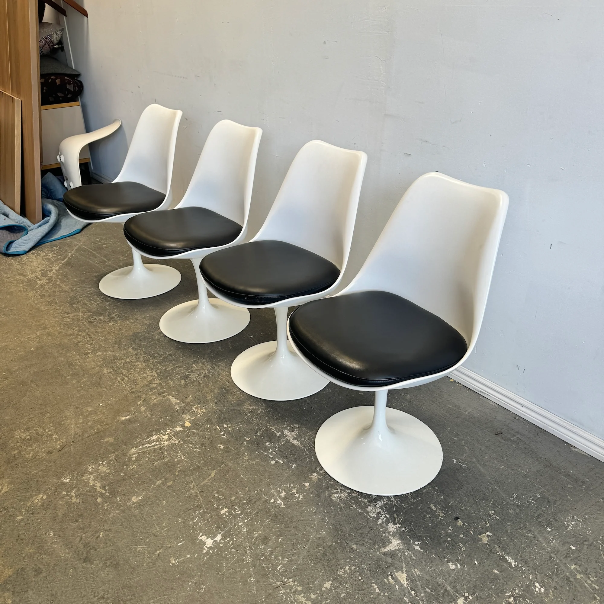 Authentic! Knoll Saarinen Tulip chairs - Image 2