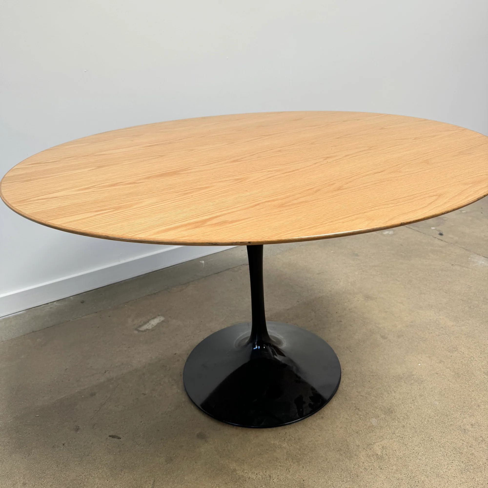Authentic! Knoll Saarinen Oak 47" Dining Table - Image 2