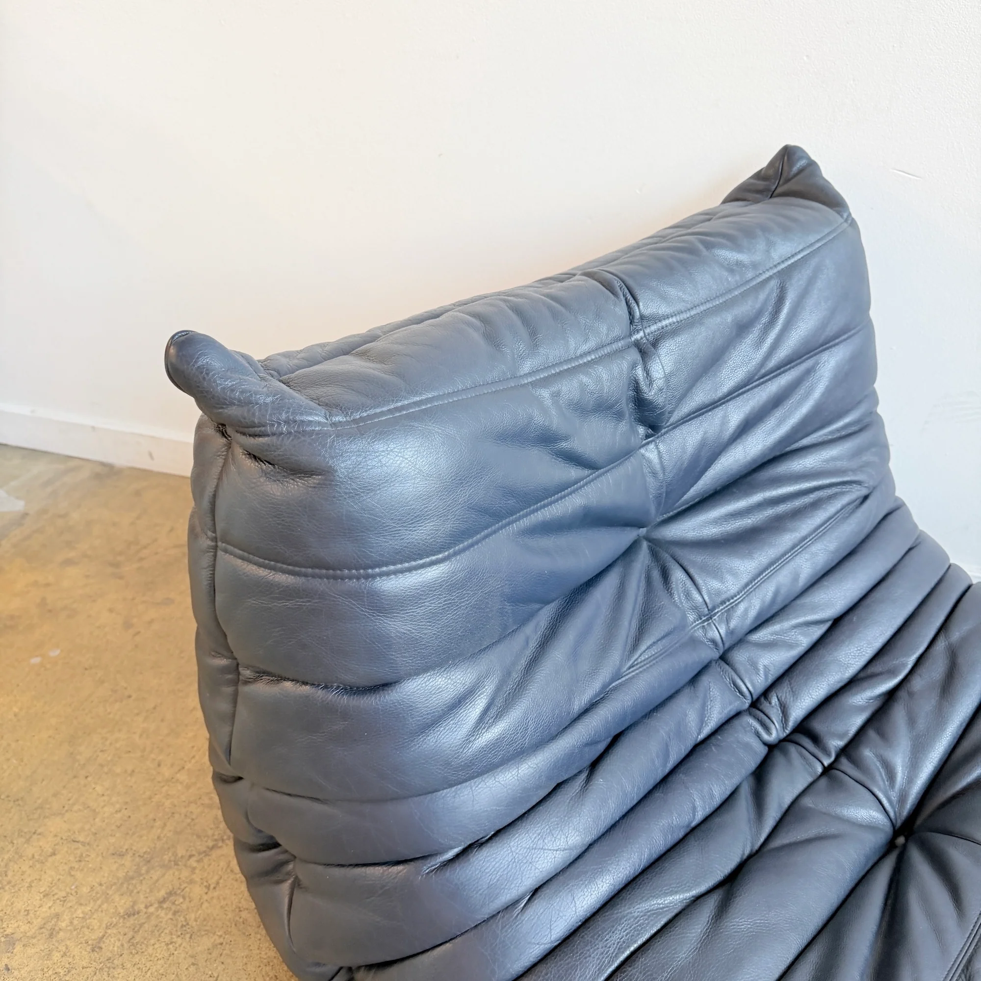 Authentic! Ligne Roset“Togo” Lounge Chair in Blue Calfskin Leather by Michel Ducaroy - Image 5