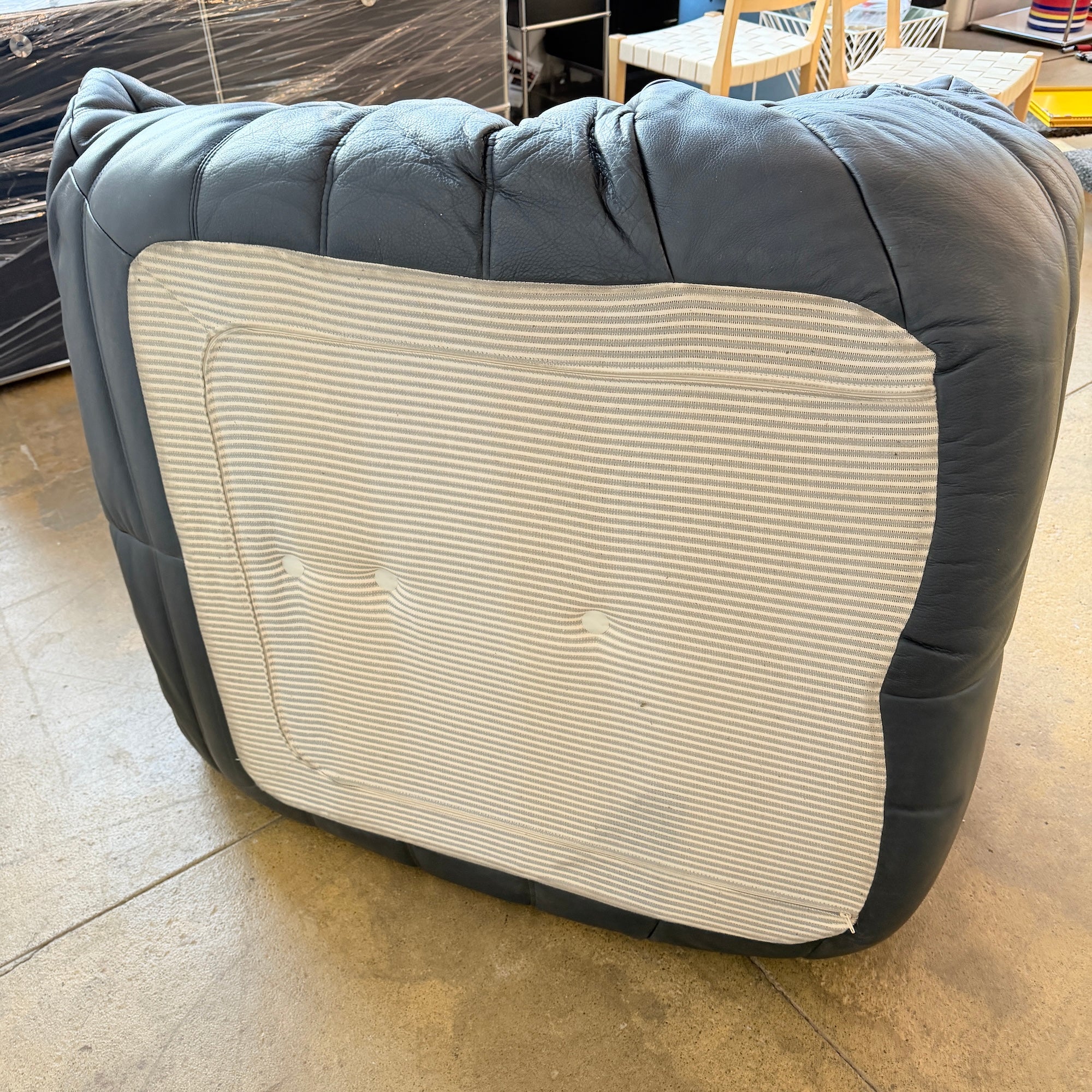 Authentic! Ligne Roset“Togo” Lounge Chair in Blue Calfskin Leather by Michel Ducaroy - Image 6