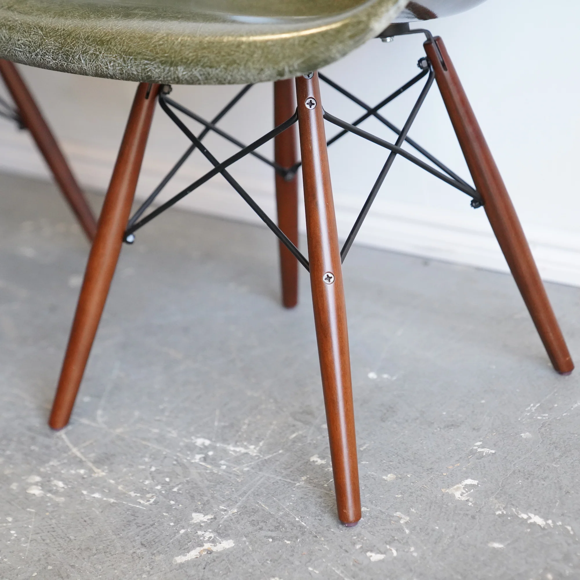 Authentic Modernica Eames Case Study Fiberglass Set of 4 chairs - Image 3