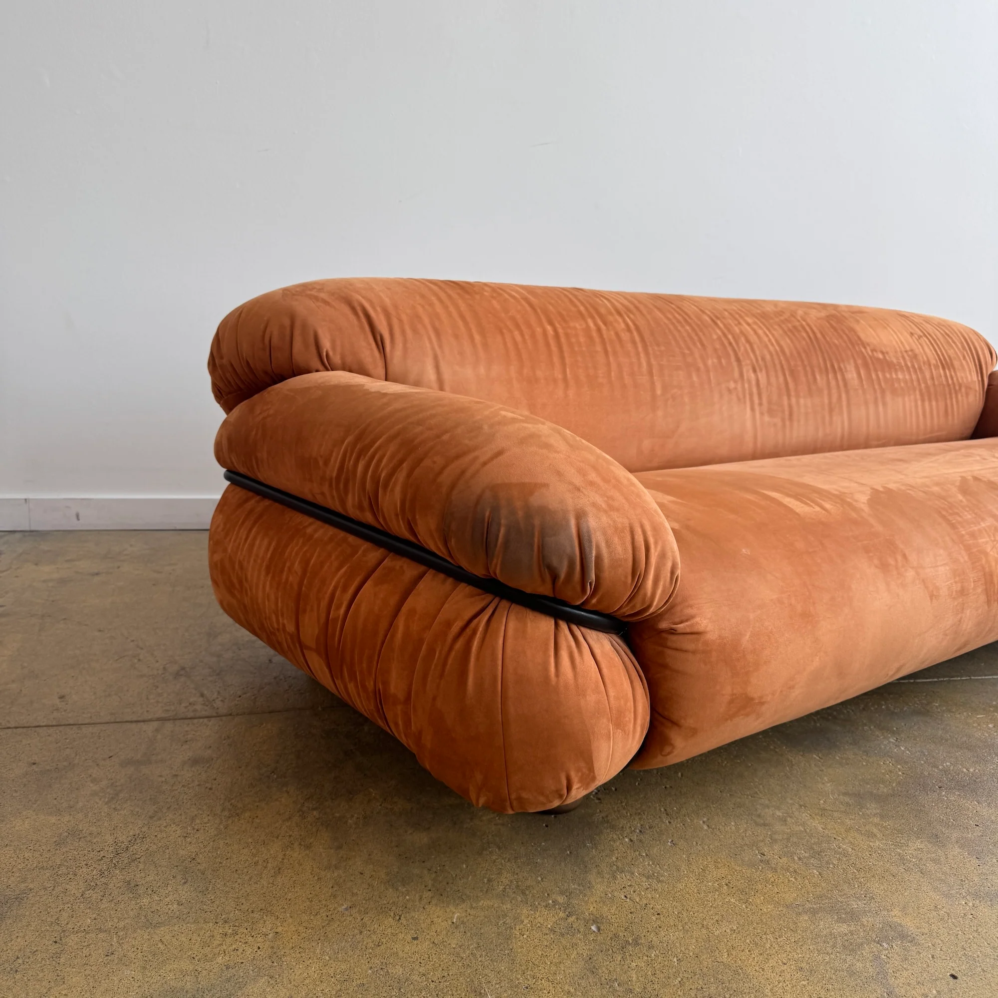 Authentic! Tacchini Grand Sesann Sofa by Gianfranco Frattini - Image 8