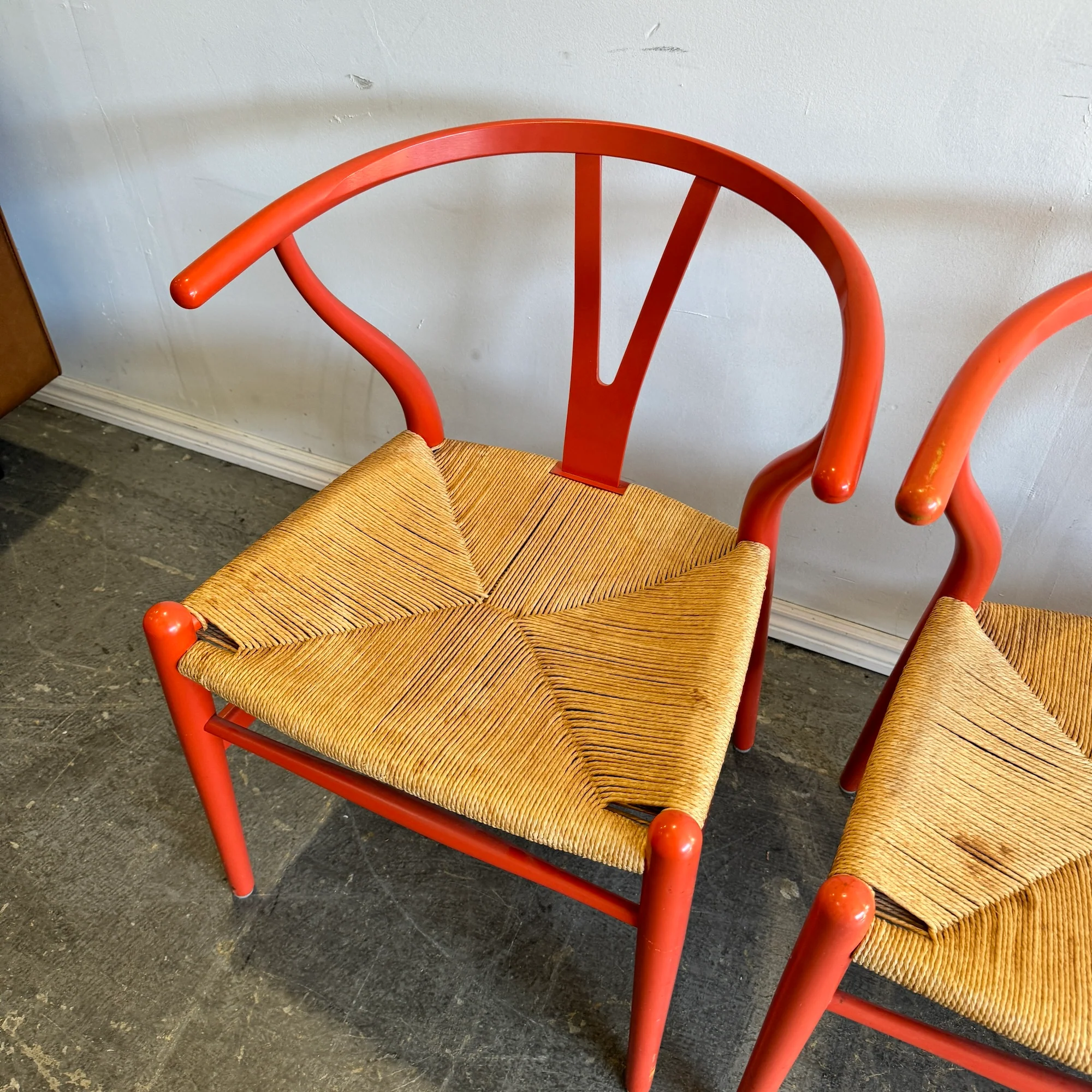 Authentic! Vintage Set of 4 Wishbone chairs by Hans Wegner - Image 4