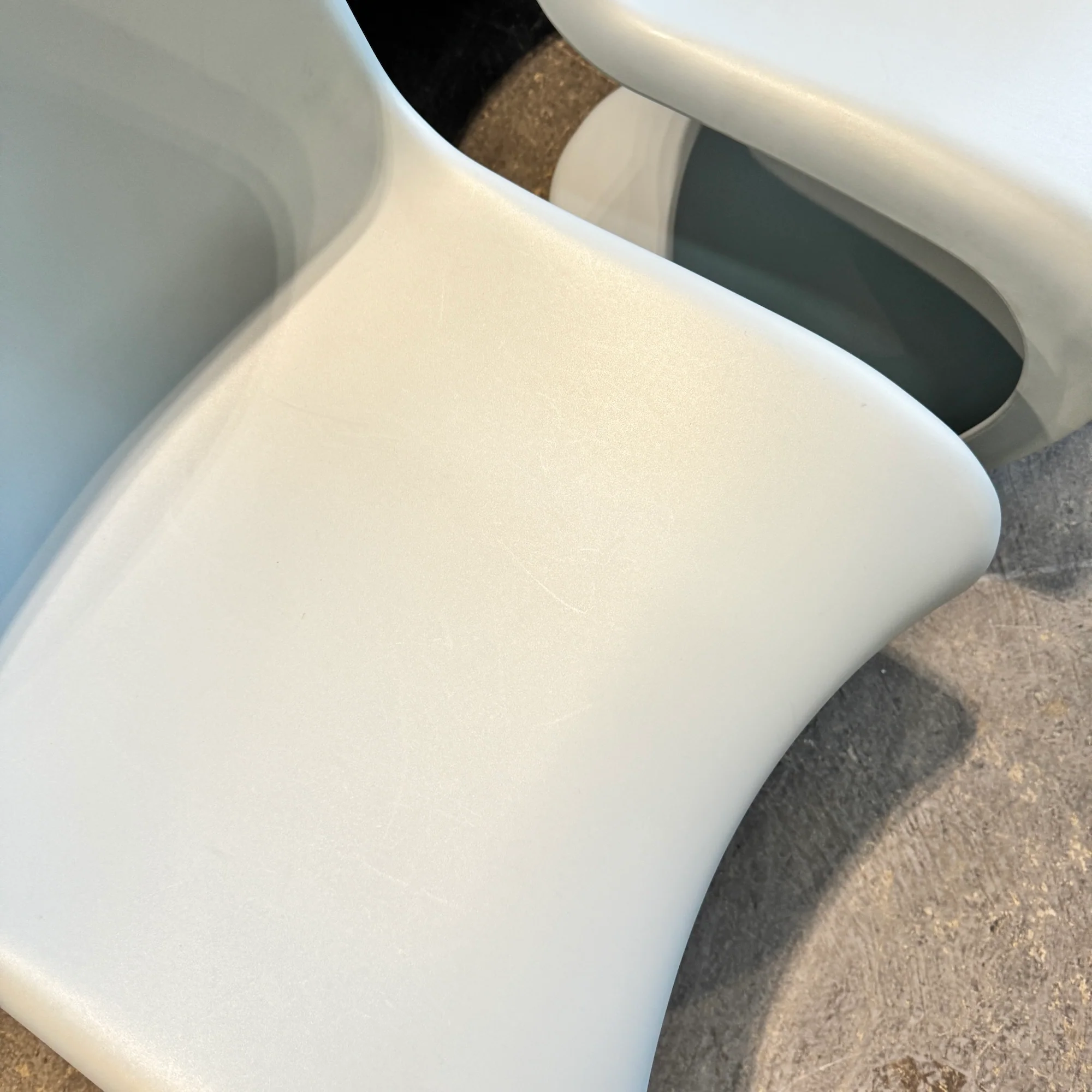 Authentic! Vitra Verner Panton Set of 8 stacking chairs - Image 5