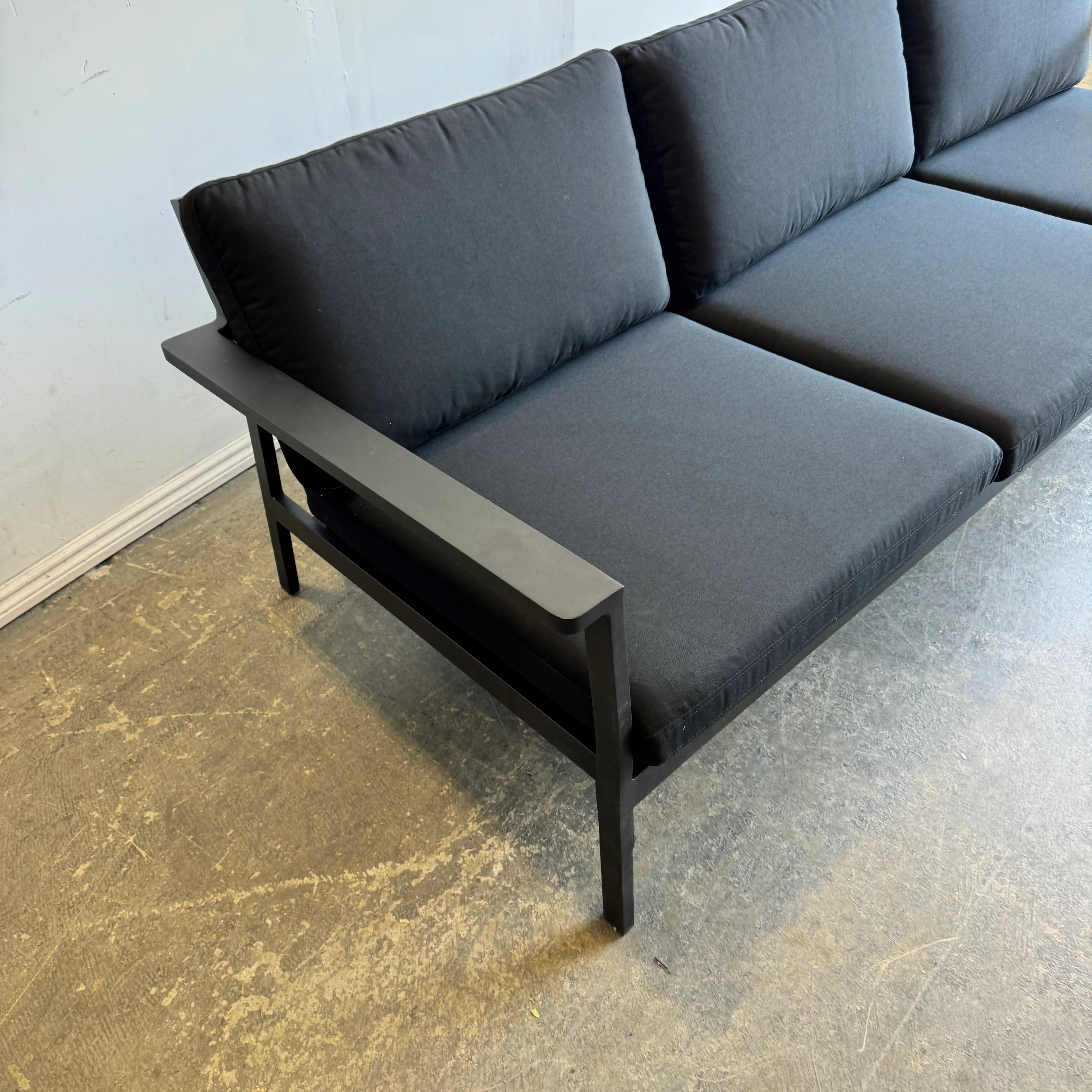 Brand New! Design Within Reach Case Eos Sofa Three Seater by Mathew Hilton - Image 9