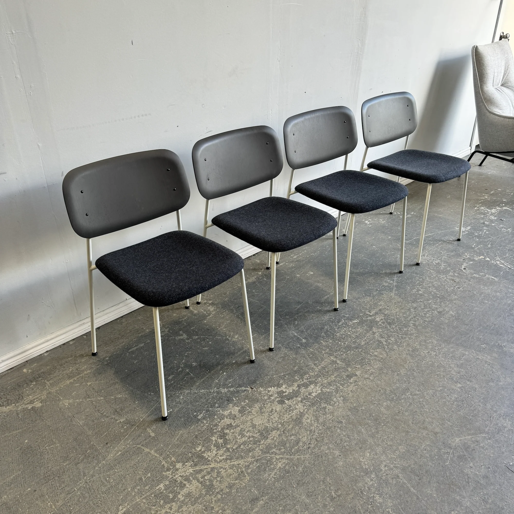Brand New! Hay Edge 40 Set of.4 stackable dining chairs - Image 3