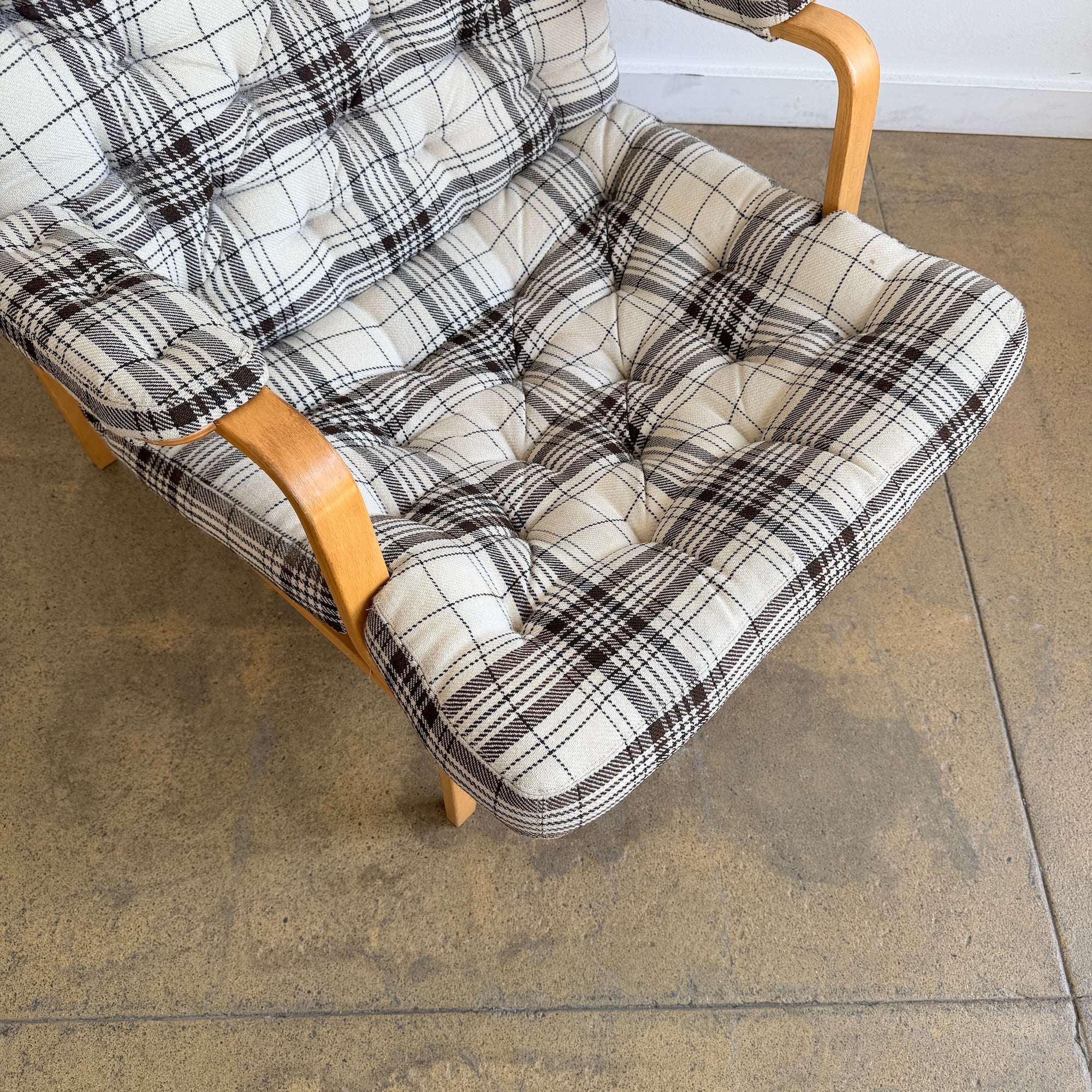 Bruno Mathsson 'Ingrid' Lounge Chair by Dux - Fabric - Image 7
