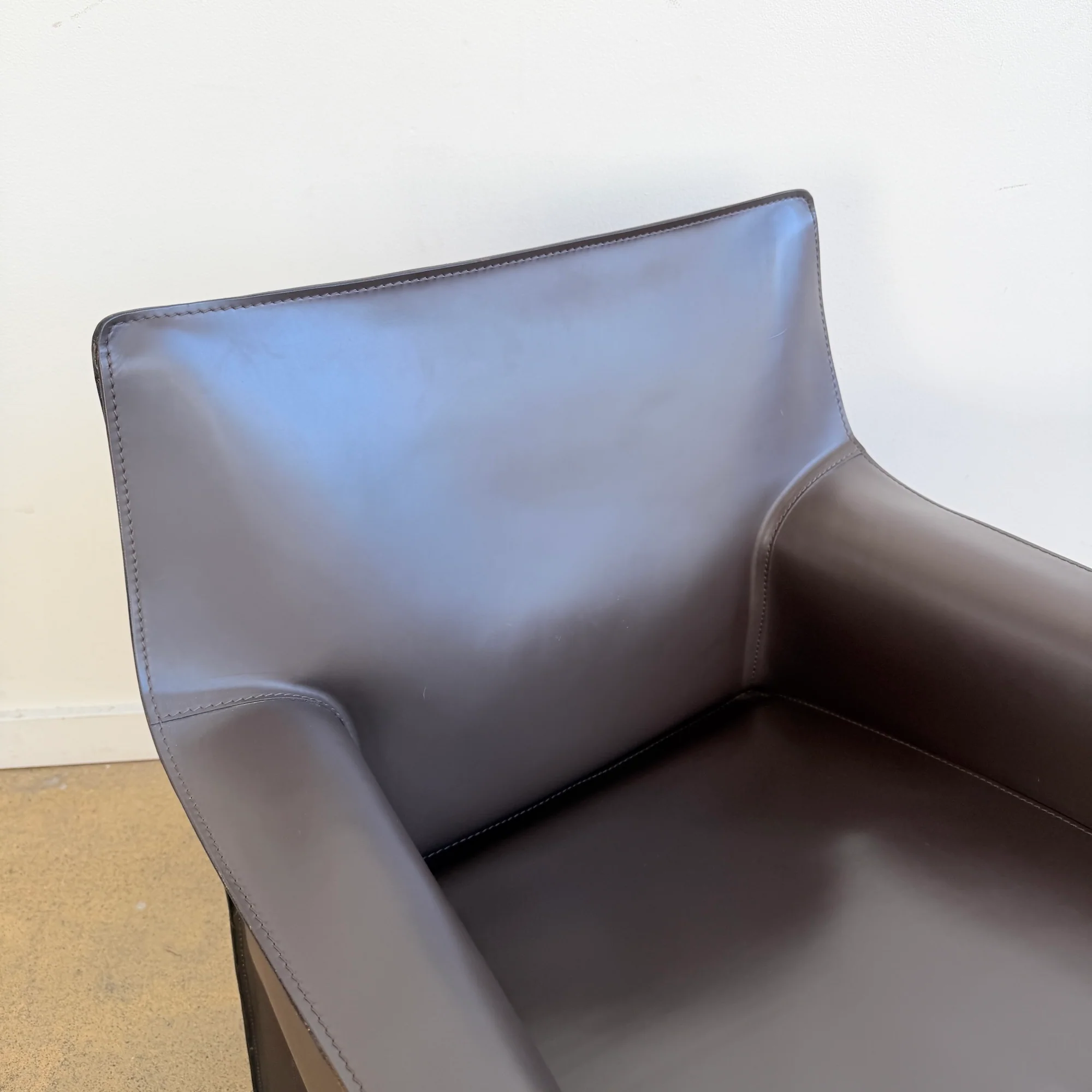 Cassina Mario Bellini Cab 414 Leather Arm Chair - Image 5
