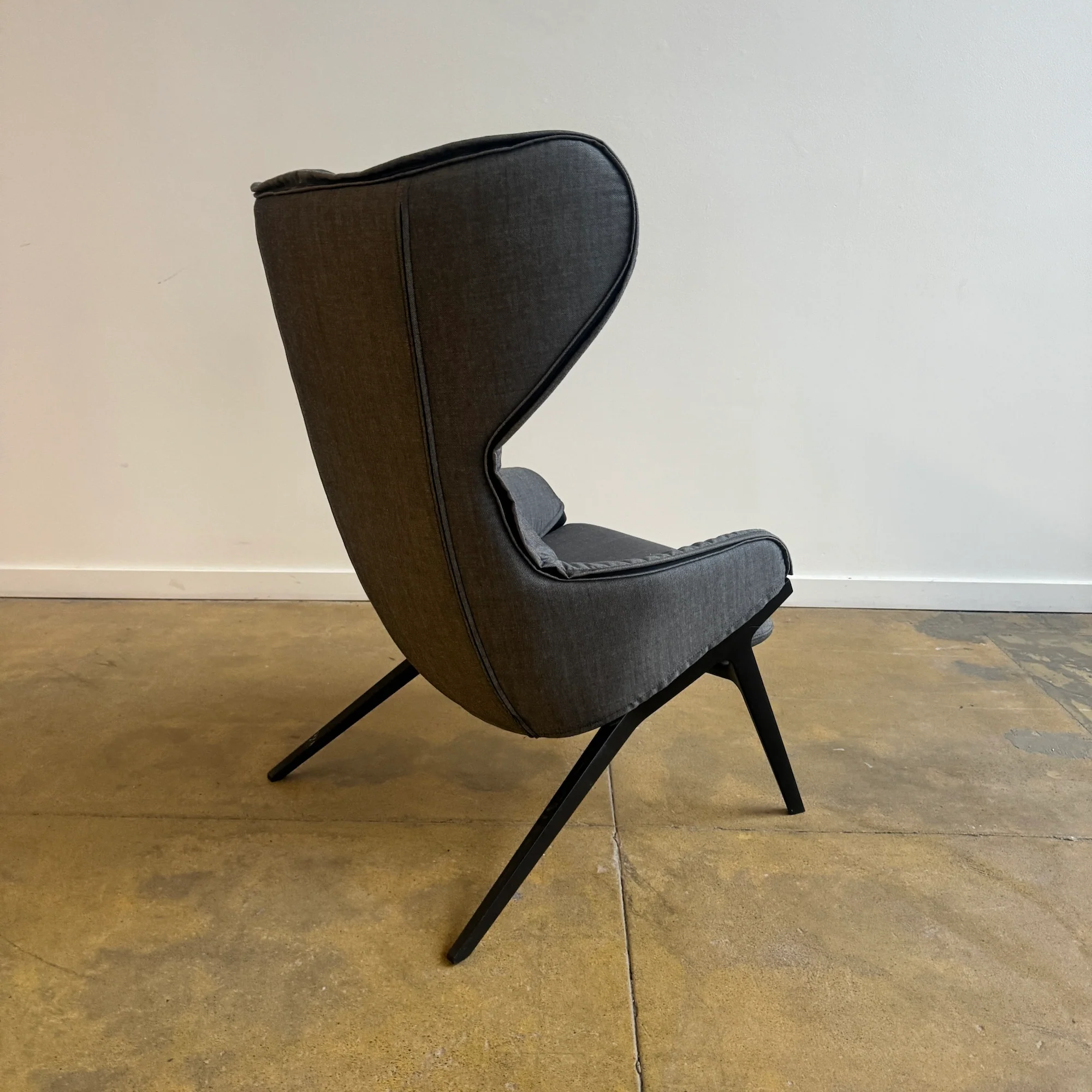 Cassina P22 Lounge Chair - Image 3