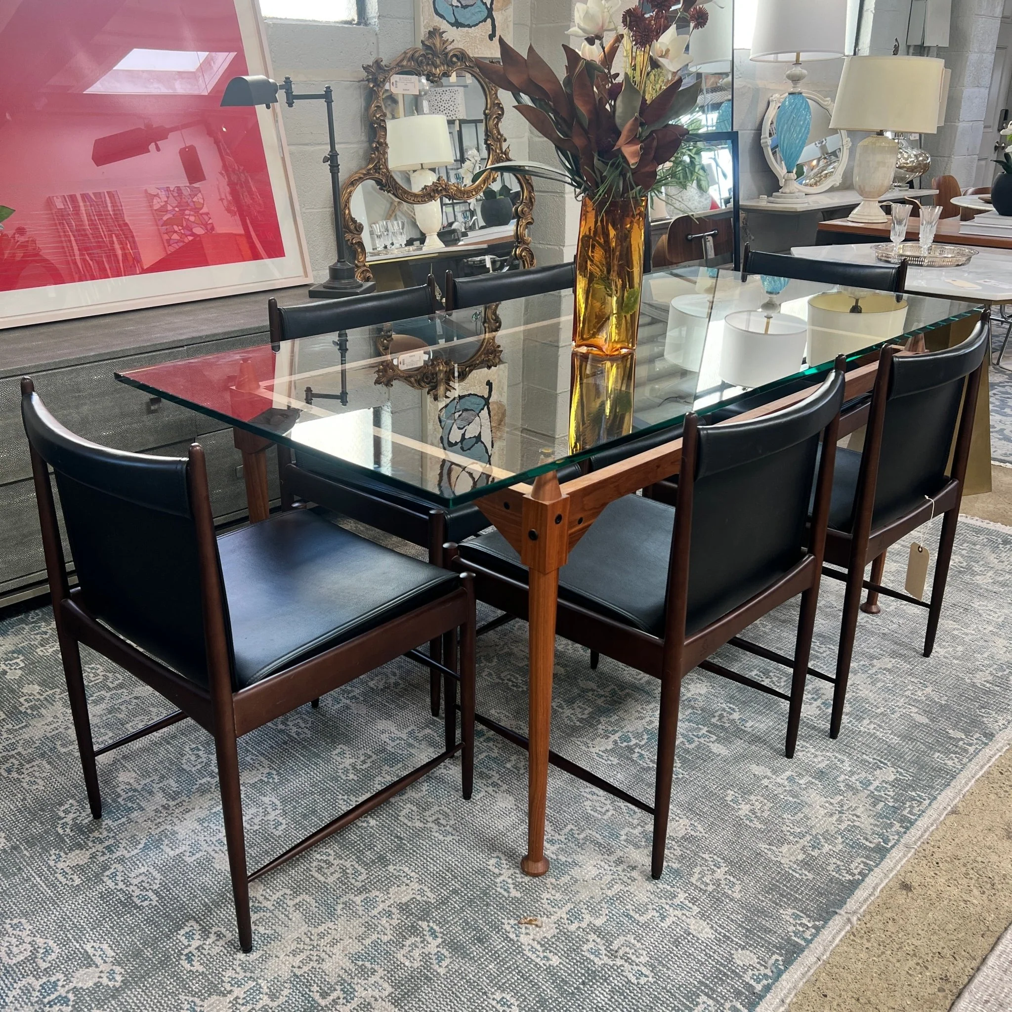 Cassina Table and 6 Cantu Sergio Rodrigues leather chairs - Image 5
