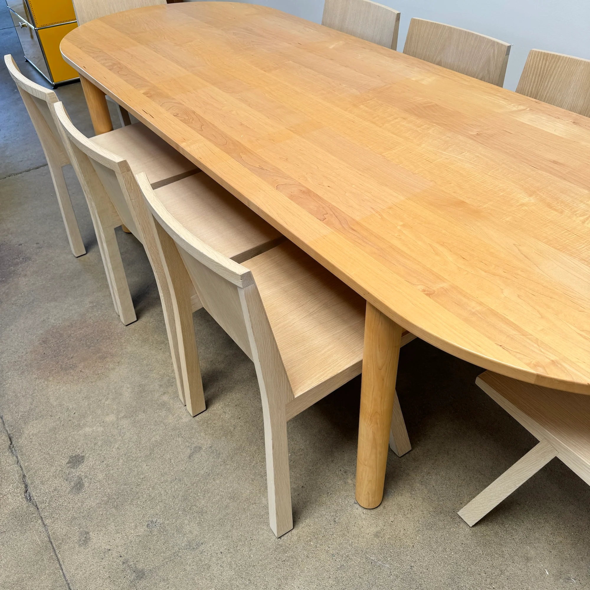 Corral Pill Shape Long 103' Dining table - Image 9