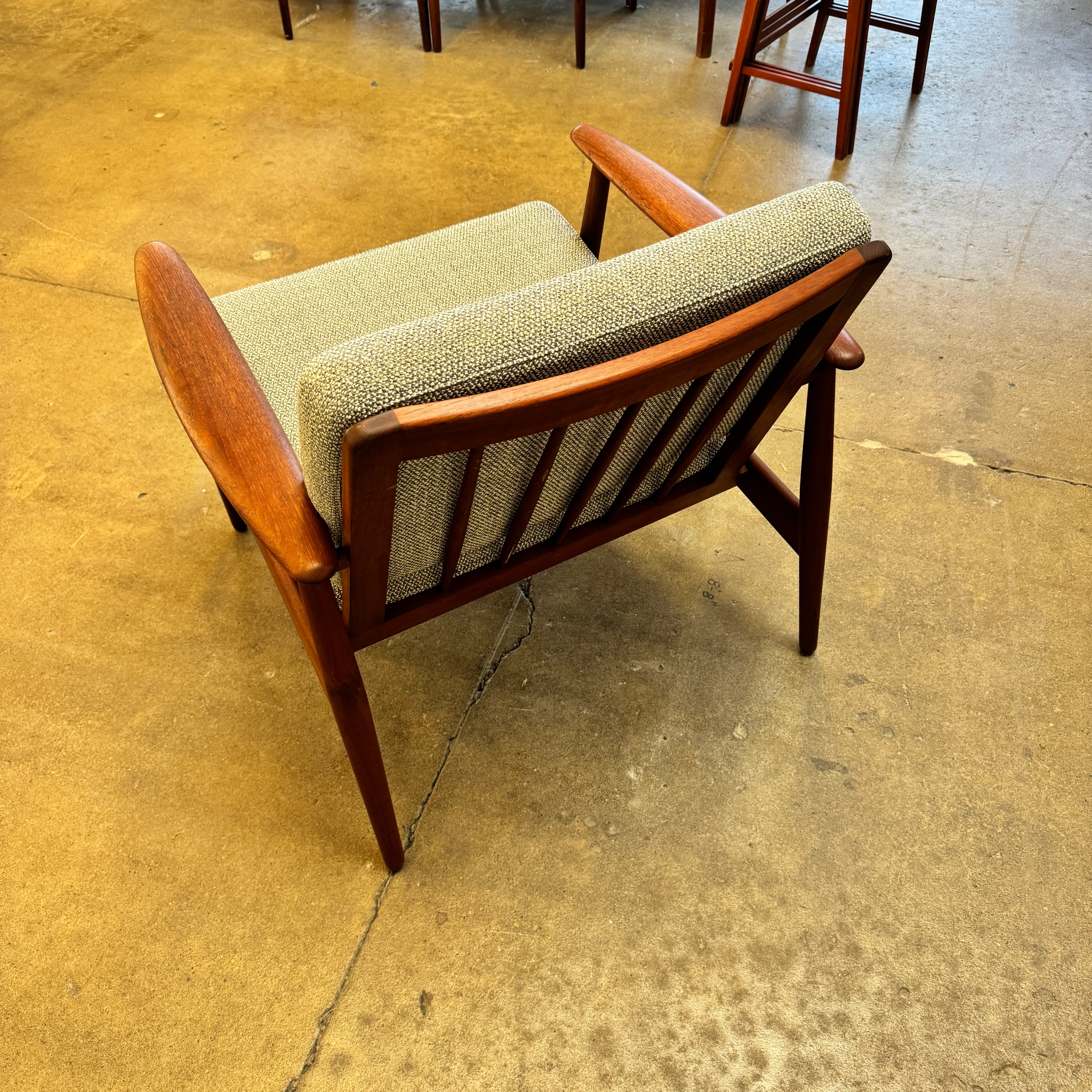 Danish Modern 1960s MM Moreddi Teak Lounge Chair (New Upholstery) - Image 4