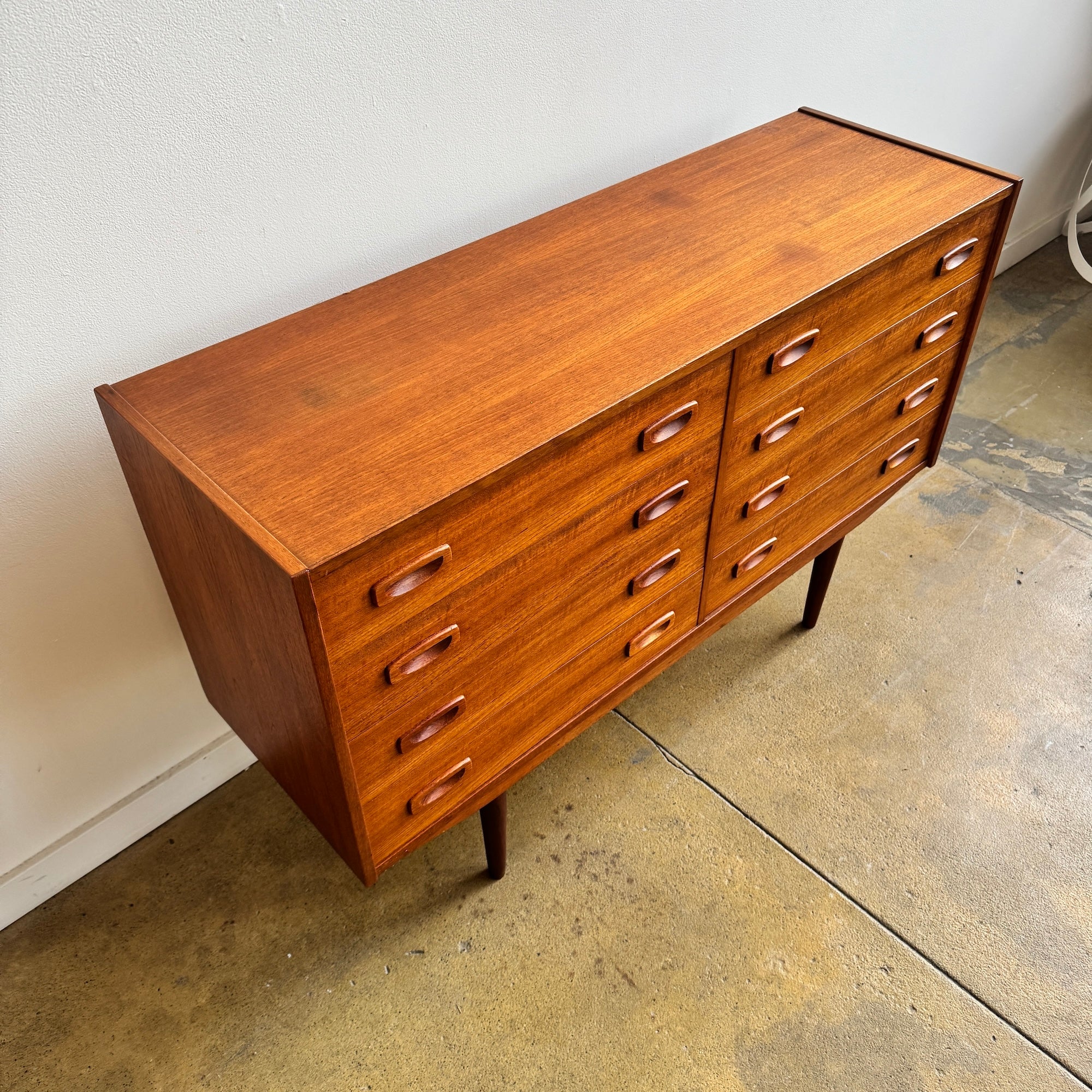 Danish Modern 8 Drawer Lowboy Dresser  (Refinished) - Image 3