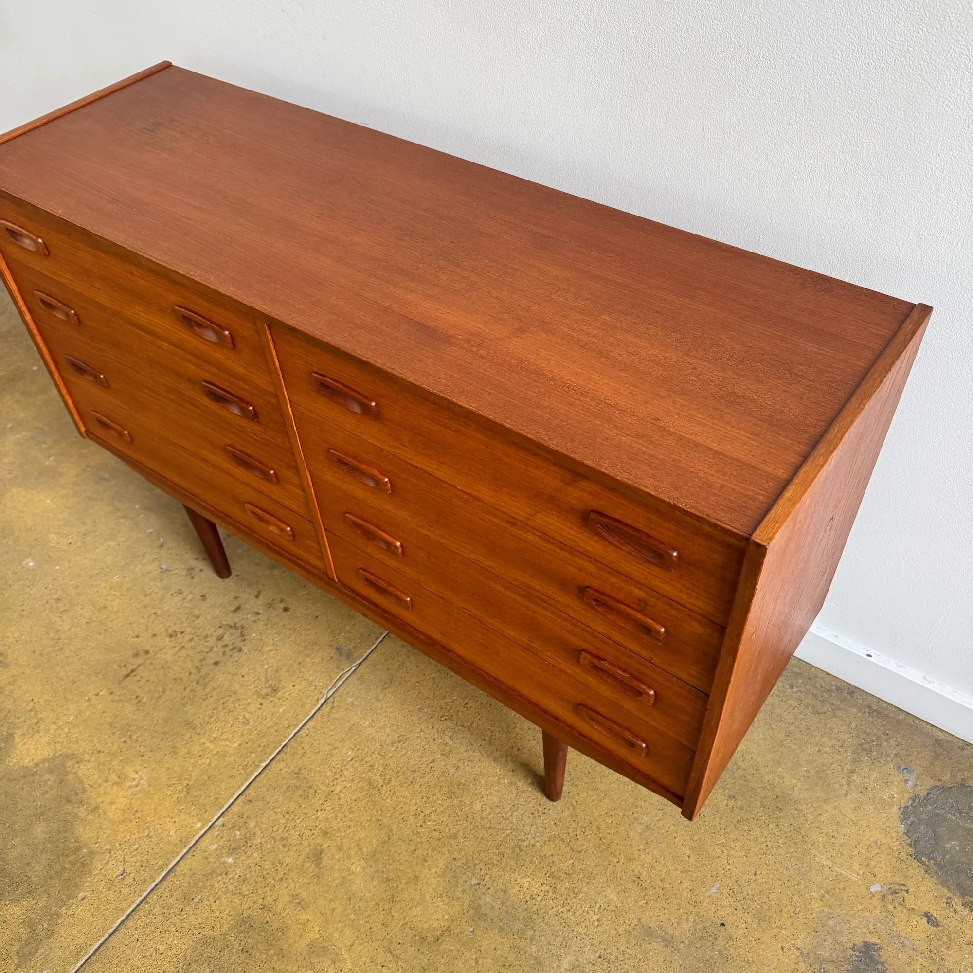 Danish Modern 8 Drawer Lowboy Dresser  (Refinished) - Image 6