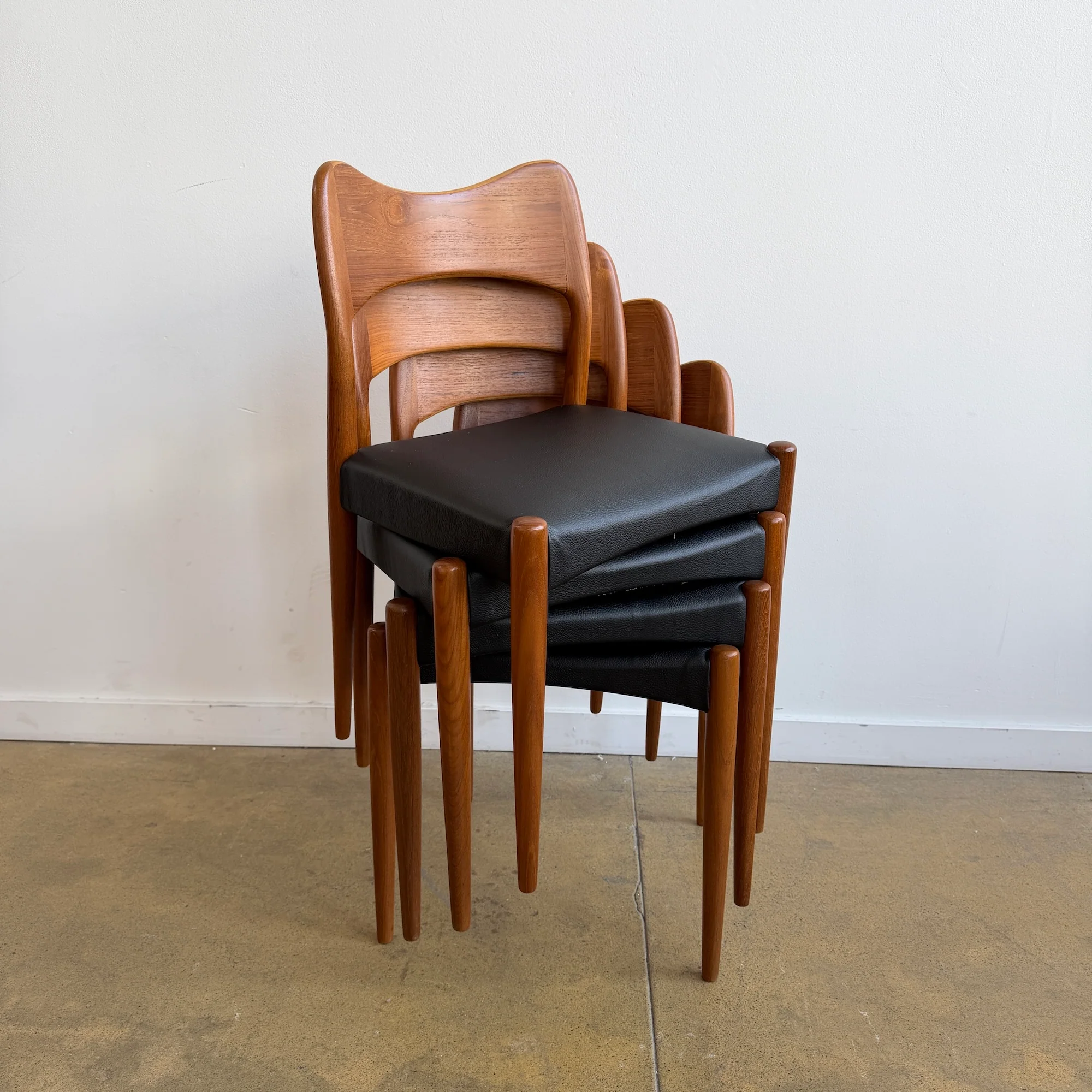 Danish Modern Arne Hovmand Olsen Dining Chairs for Mogens Kold (Fully Restored)
