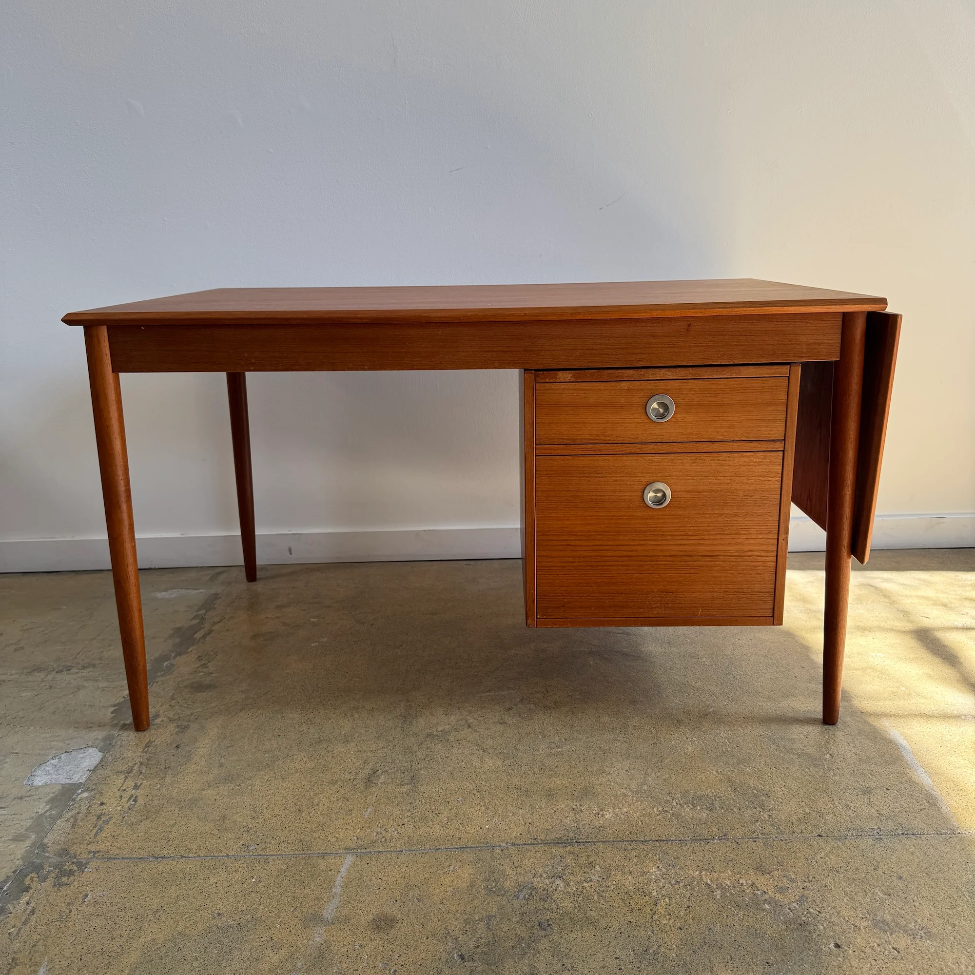 Danish Modern Arne Vodder for Sibast Mobler Teak Drop-Leaf Desk (Reversible Cabinet)