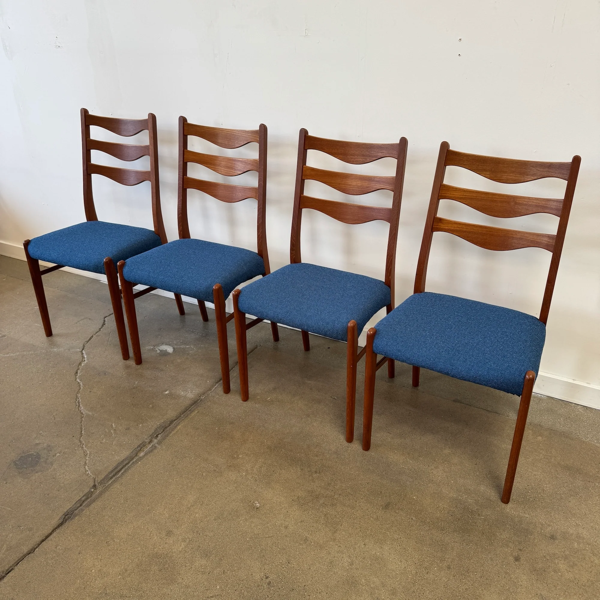 Danish Modern Arne Wahl set of 4 Teak chairs for Glyngøre - Image 3