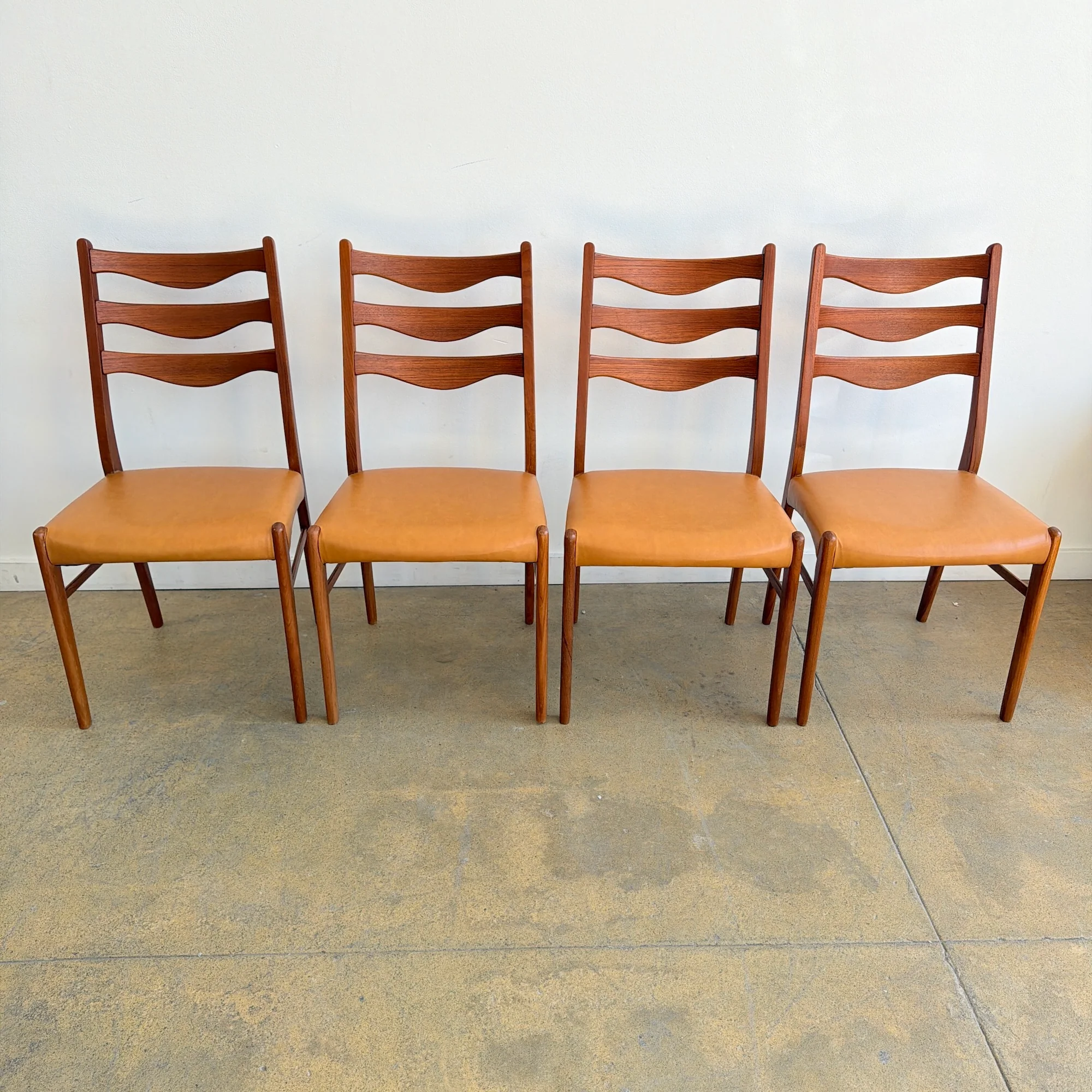 Danish Modern Arne Wahl set of 4 Teak chairs for Glyngøre - Image 2