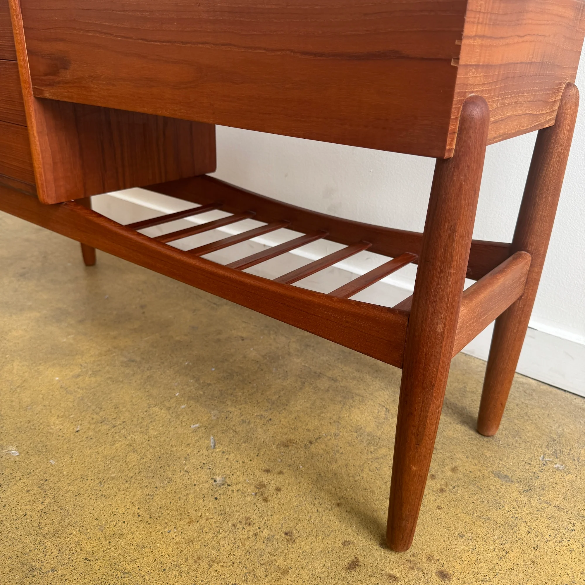 Danish Modern Arne Wahl Teak Planter - Image 9