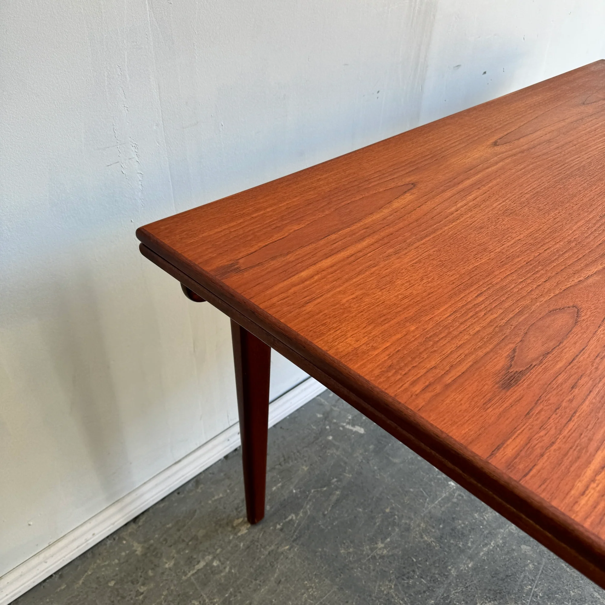 Danish Modern AT-312 Teak Expandable Table by Hans J. Wegner for Andreas Tuck - Image 7