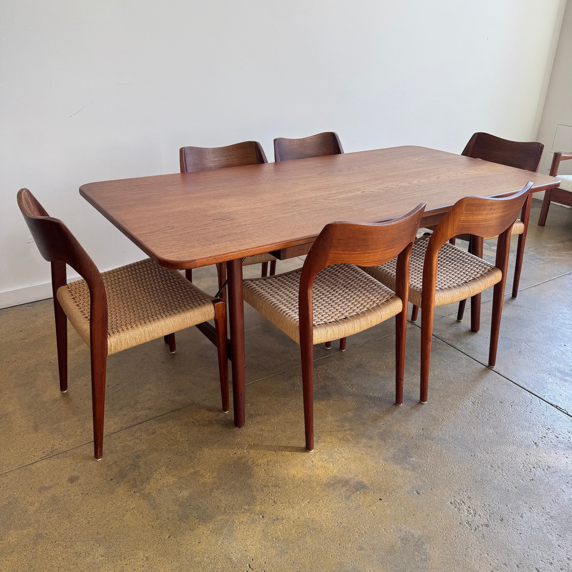 Danish Modern Børge Mogensen Hunting Teak Dining Table for Søborg - Image 3