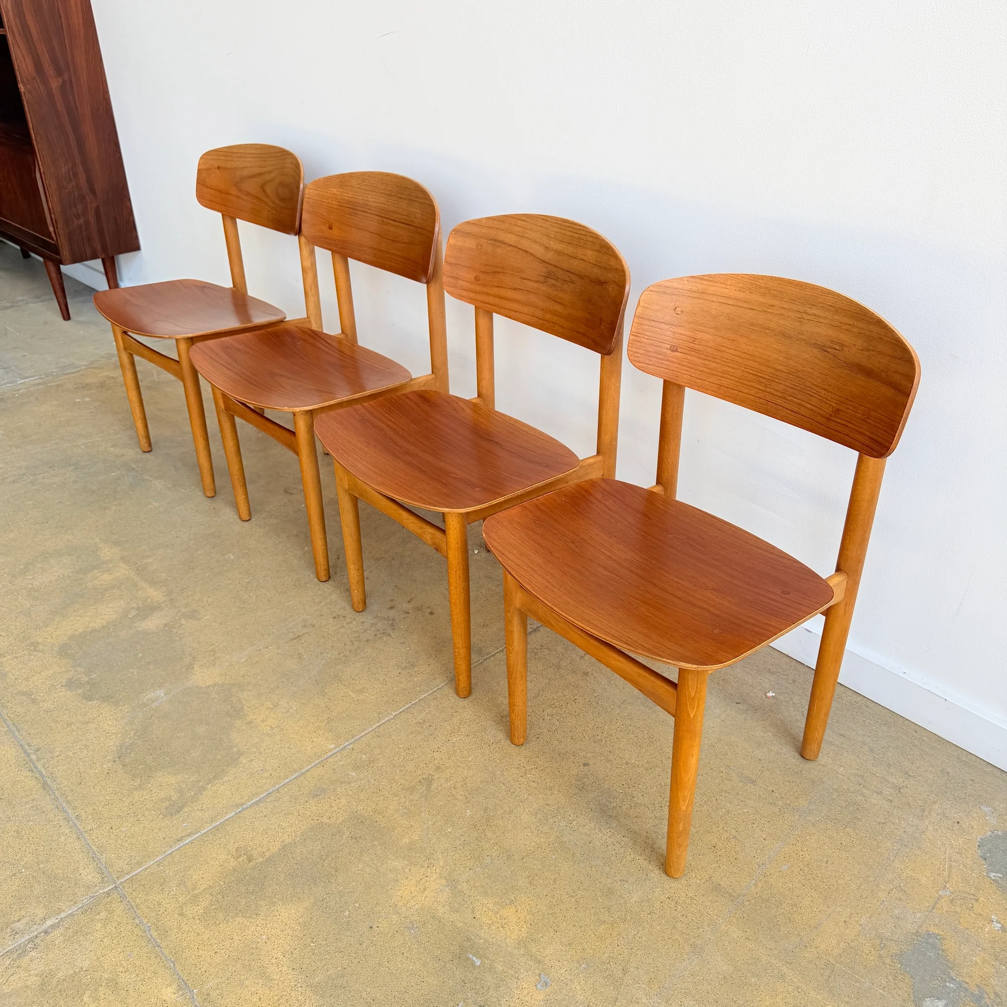 Danish Modern Børge Mogensen Model 122 Dining Chairs for Søborg Møbelfabrik - Image 3