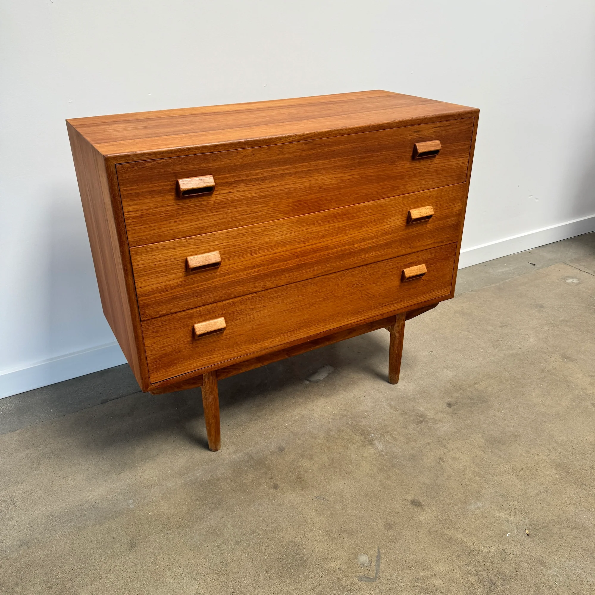 Danish Modern Borge Morgensen Teak Low Vanity Dresser - Image 3