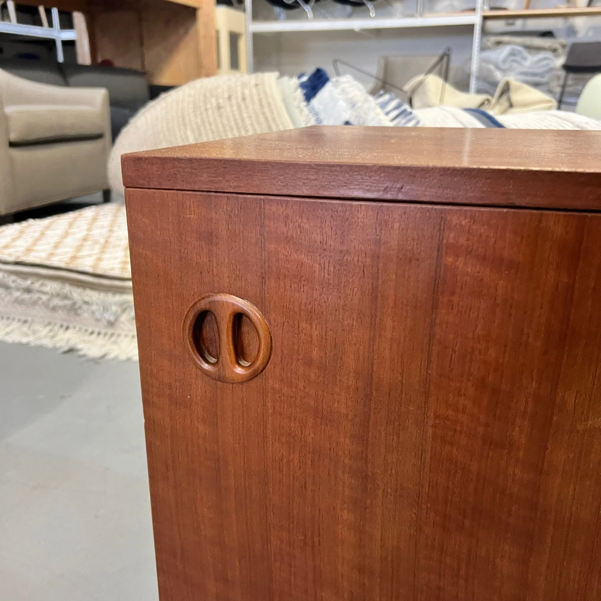 Danish Modern Cube Pair of Side Tables/ Nightstands - Image 3